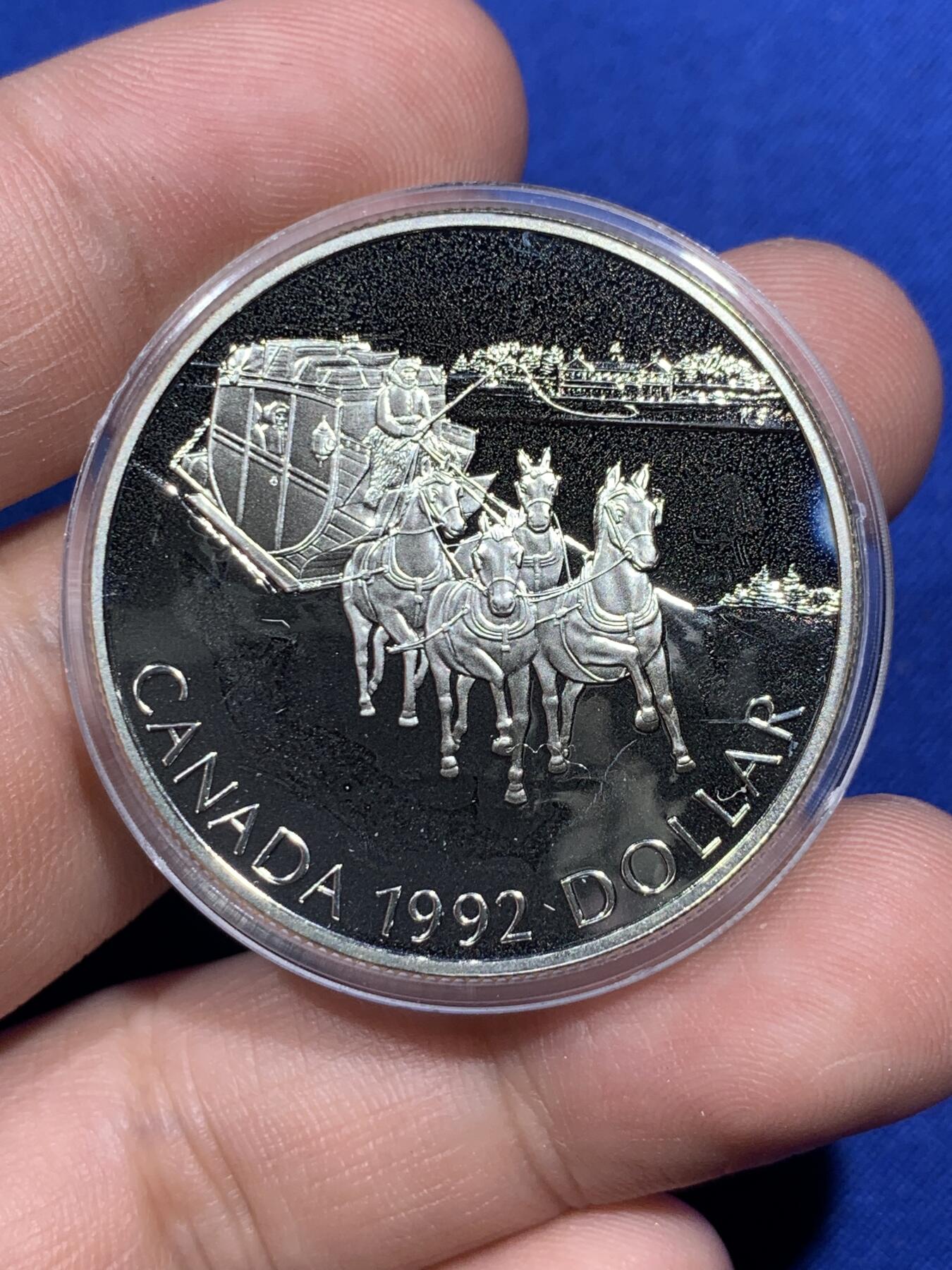 《竞宝斋》第290场- 周日，周一，周二 3场连拍 （全场包邮） 加拿大1992年驿站马车1元精制大银币 925银 25.1克