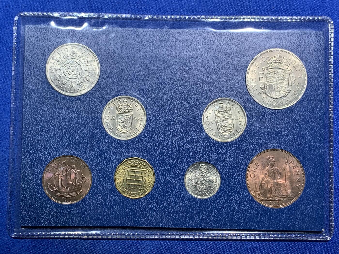 《竞宝斋》第290场- 周日，周一，周二 3场连拍 （全场包邮） 英国套币 伊丽莎白二世