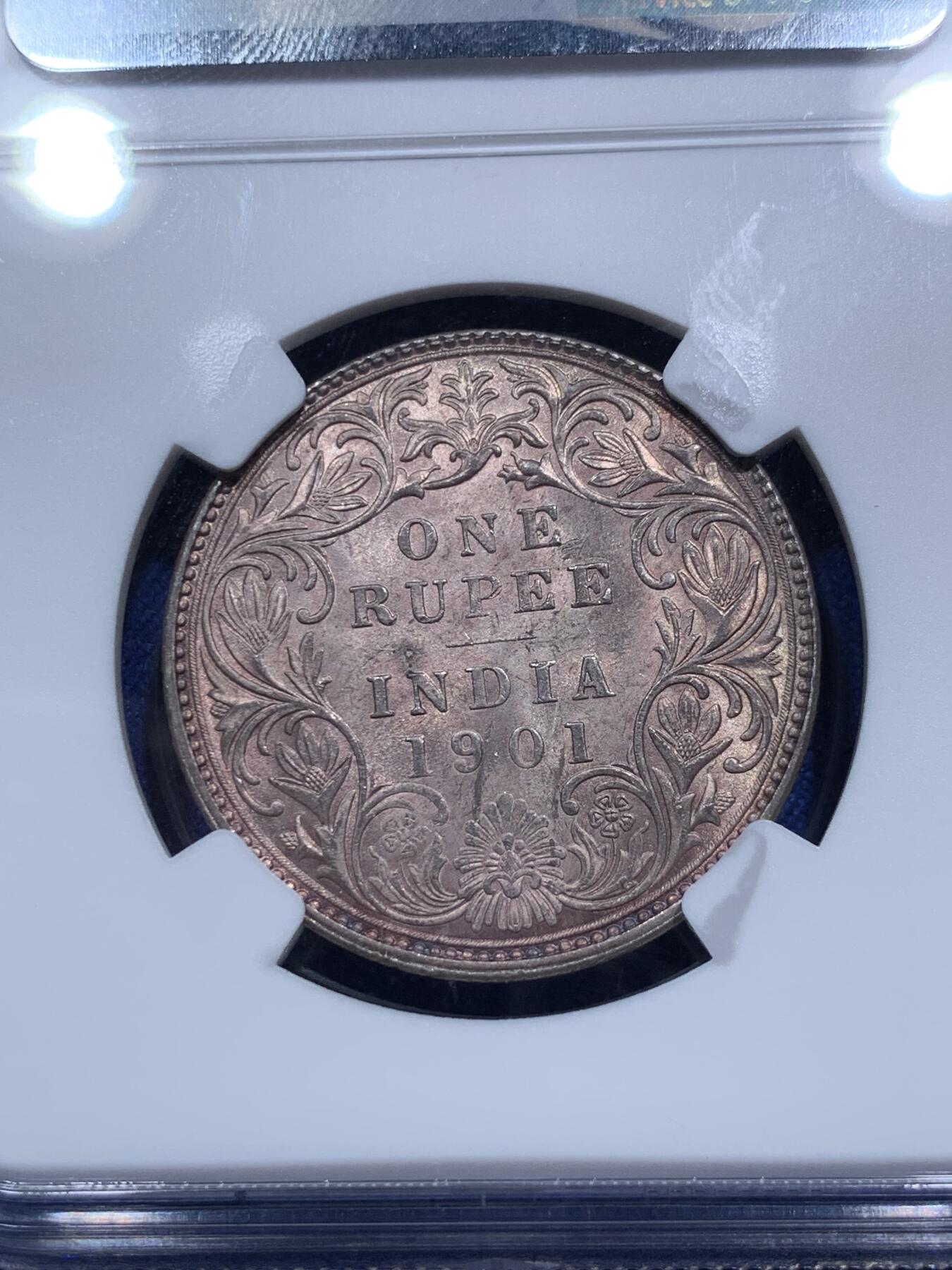 《竞宝斋》第290场- 周日，周一，周二 3场连拍 （全场包邮） NGC MS63 英属印度1901年B维多利亚1卢比银币 少见黄油彩