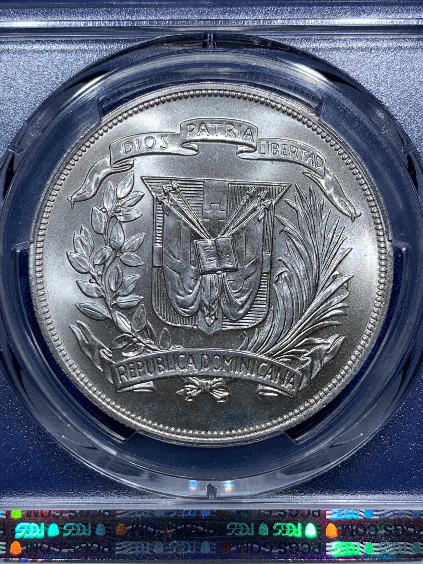 《竞宝斋》第290场- 周日，周一，周二 3场连拍 （全场包邮） PCGS金盾 MS65 多米尼加1974年1比索大银币