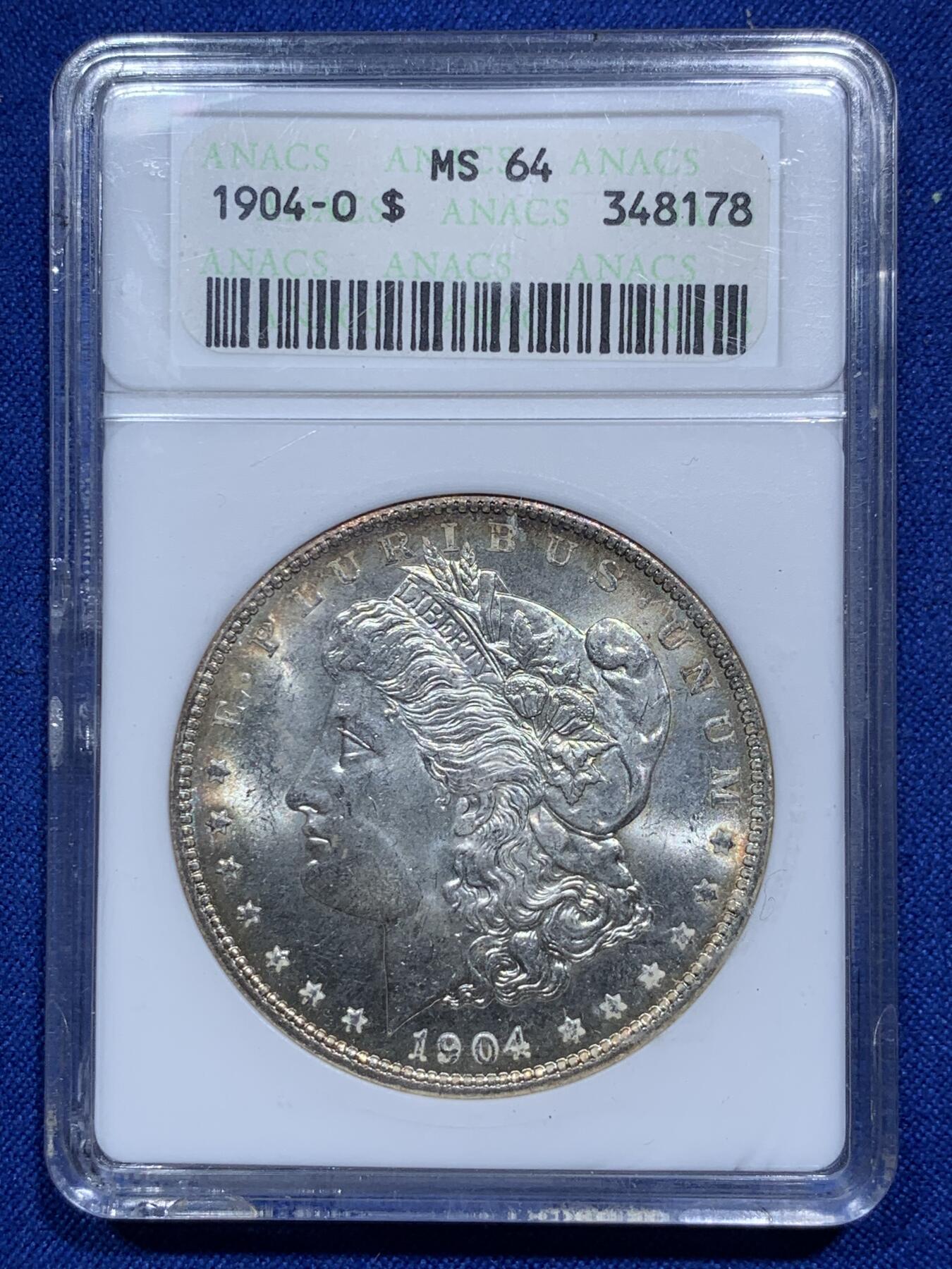 《竞宝斋》第290场- 周日，周一，周二 3场连拍 （全场包邮） ANACS MS64 美国 1904年 1美元 摩根银币 双面镜面感都很足 可以媲美PL 略少年份 环彩包浆 绝版盒子 收藏佳品