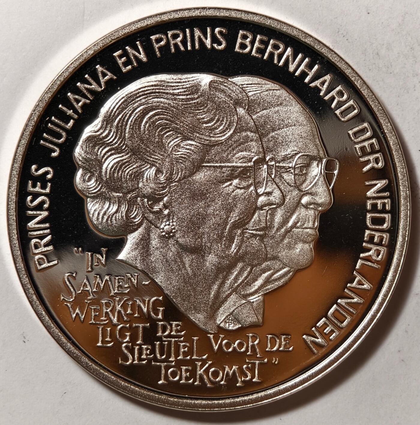 紫瑗钱币——第386期拍卖 荷兰 1994年 朱丽安娜女王夫妇 25埃局 25克 0.925银 精制