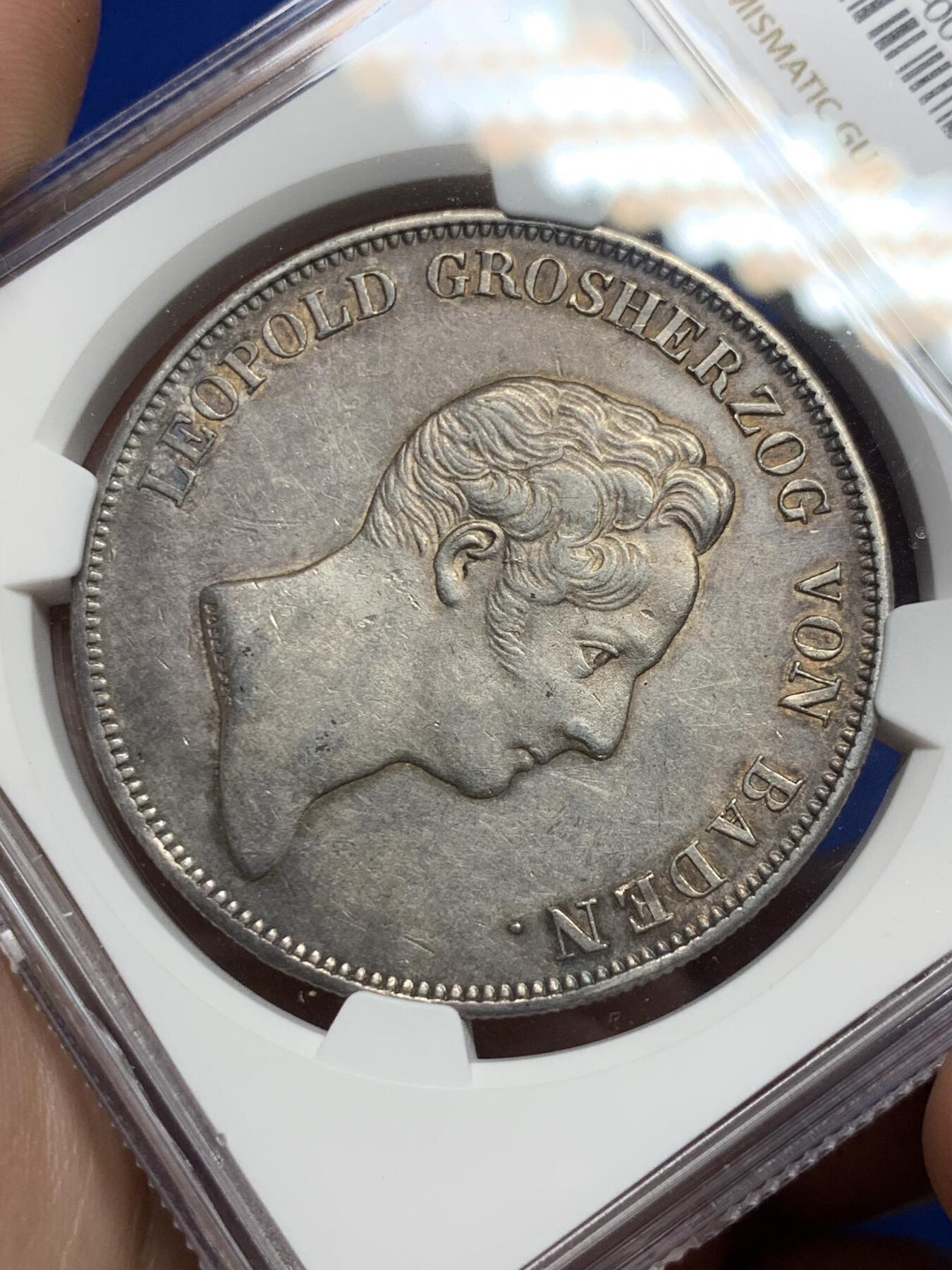 《竞宝斋》第290场- 周日，周一，周二 3场连拍 （全场包邮） NGC AU58 1832年德国巴登王冠大泰勒，后“点”版本 原味好细节 背面神兽羽毛高点俱在