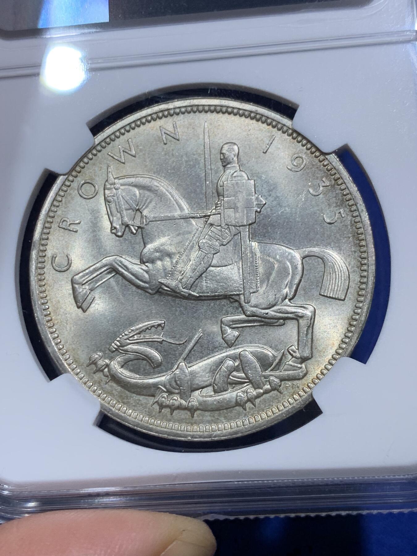 《竞宝斋》第290场- 周日，周一，周二 3场连拍 （全场包邮） NGC MS63 英国1935年乔治五世木马剑1克朗银币