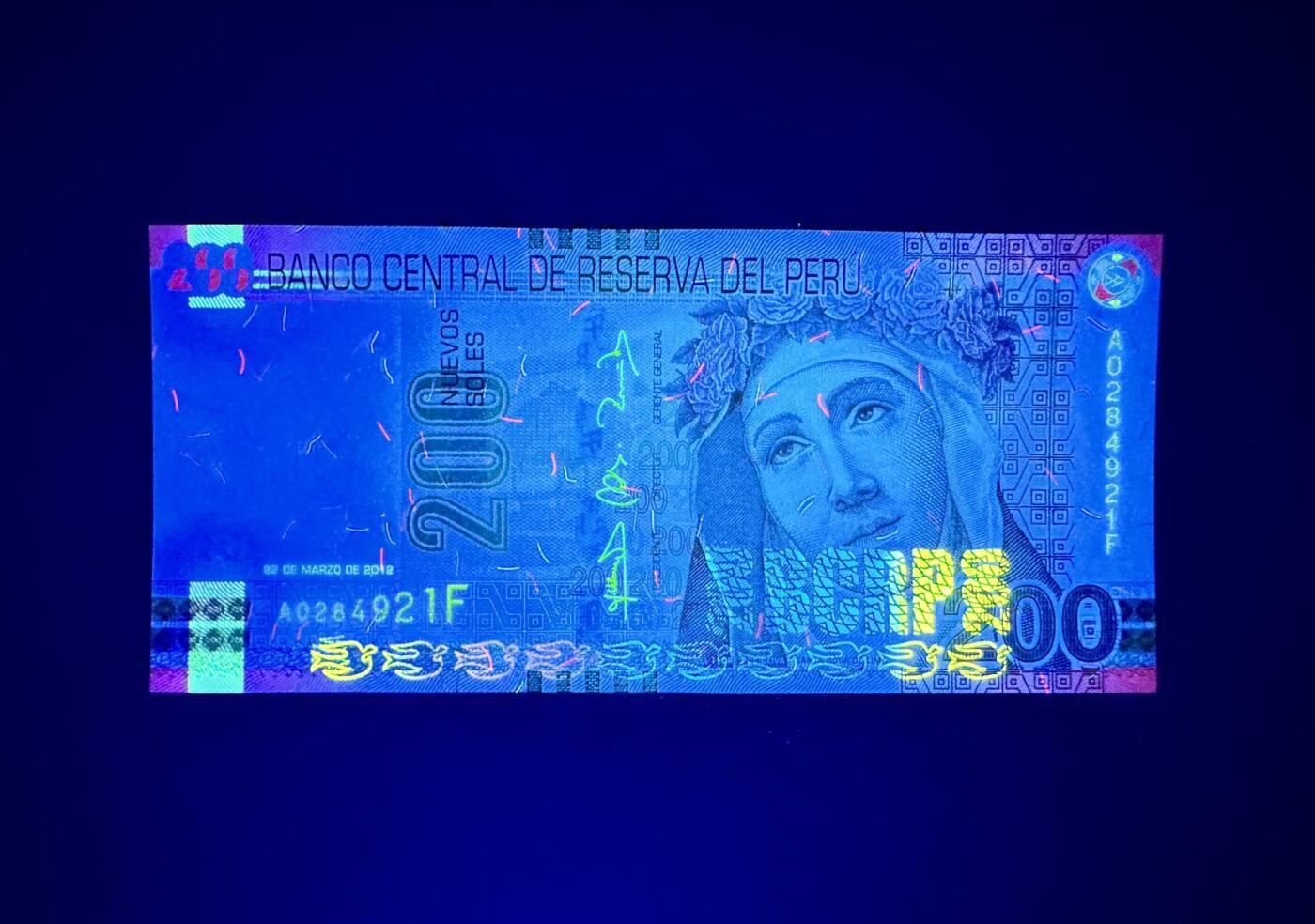 收藏联盟Quantum Auction 第363期拍卖  秘鲁2012年200索尔 品相全新UNC  美洲文明起源地——卡拉尔圣城