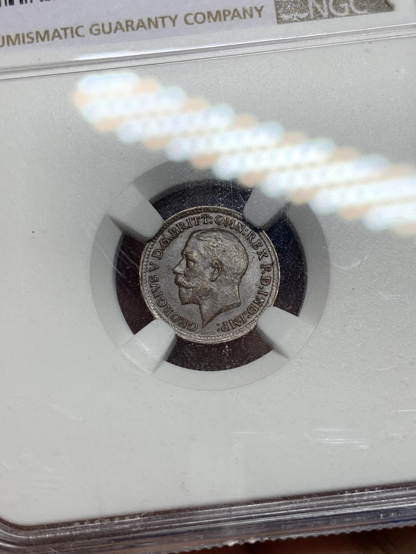 《竞宝斋》第290场- 周日，周一，周二 3场连拍 （全场包邮） NGC MS62BN 英国1913年乔治五世1/3法新 巧克力包浆 即使在放大镜下未见明显流通痕迹