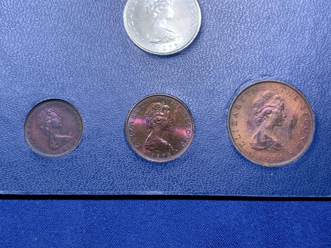 《竞宝斋》第290场- 周日，周一，周二 3场连拍 （全场包邮） 1975马恩岛6枚装套币 英联邦经典套币 unc品