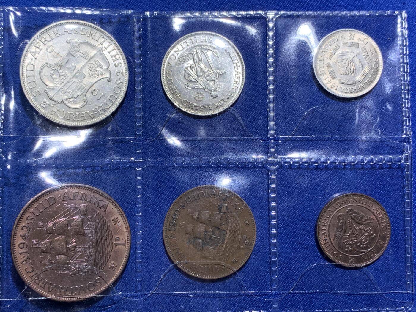 《竞宝斋》第290场- 周日，周一，周二 3场连拍 （全场包邮） 10枚一组 乔六南非币一套 7银3铜 unc品相 含5先令大银币