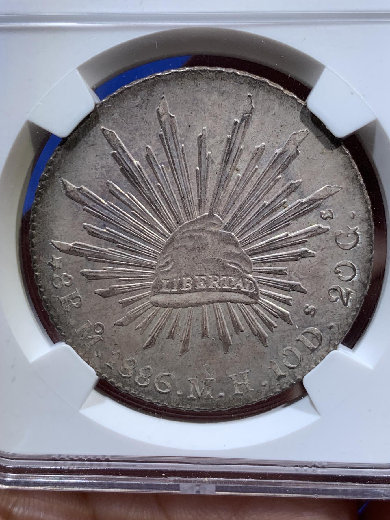 《竞宝斋》第290场- 周日，周一，周二 3场连拍 （全场包邮） NGC MS65 墨西哥1886年花边鹰洋 彩虹底板包浆 高分好品