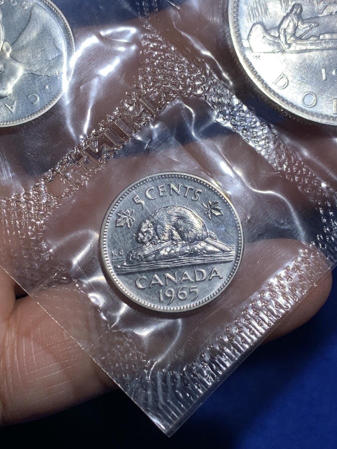 《竞宝斋》第290场- 周日，周一，周二 3场连拍 （全场包邮） 加拿大1965年套币 包含四枚银币 塑封难得