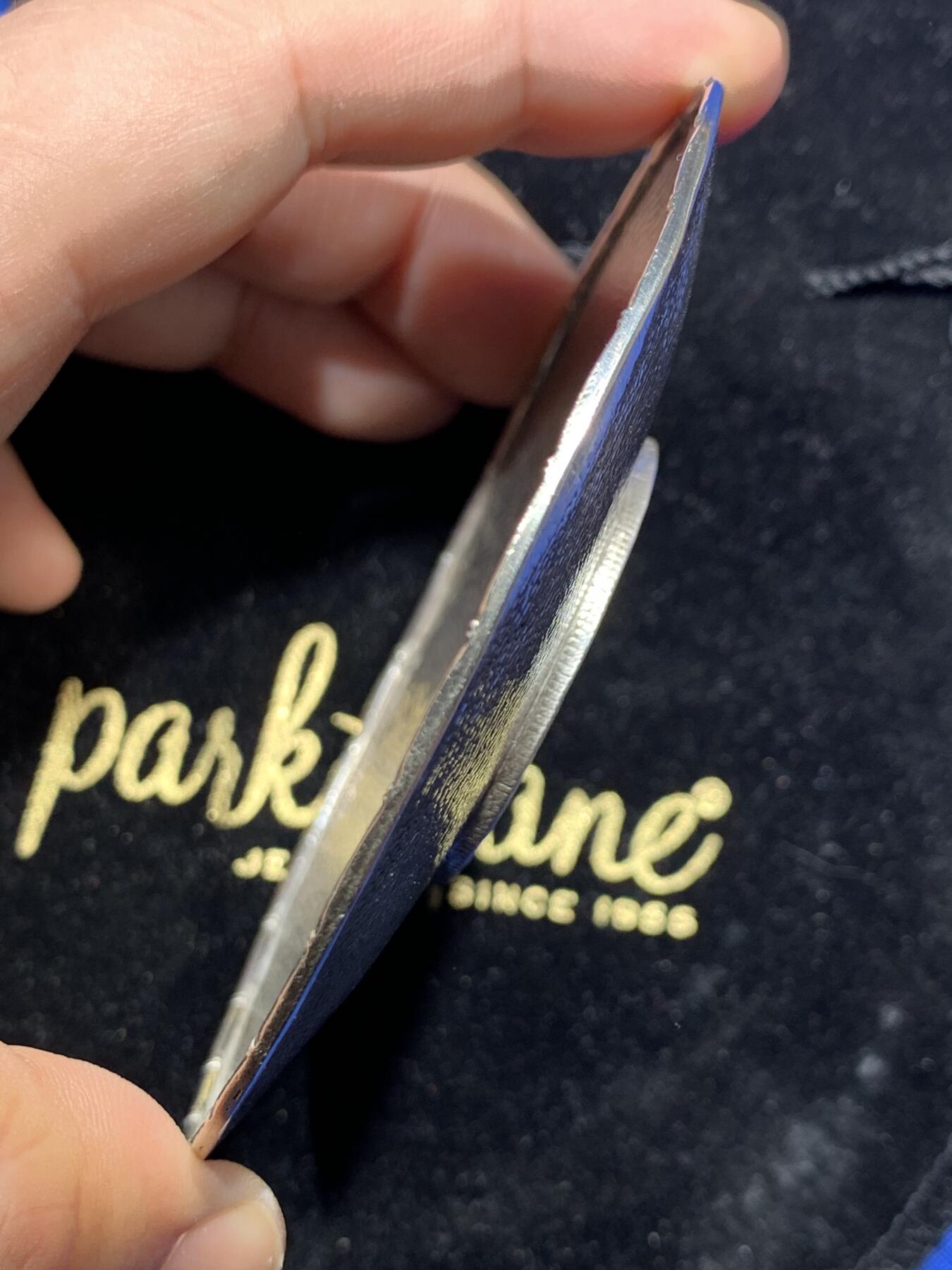 《竞宝斋》第290场- 周日，周一，周二 3场连拍 （全场包邮） 民国義盛楼纯手打珍珠地纹镶光绪元宝34年北洋造七钱二分银盘，重56.6g 92.6mm