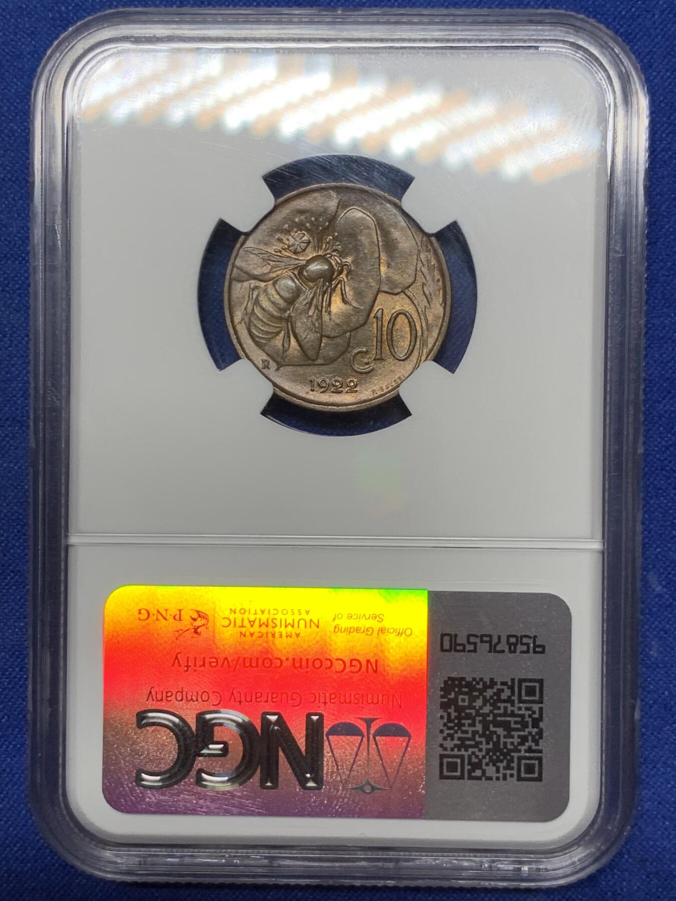 《竞宝斋》第290场- 周日，周一，周二 3场连拍 （全场包邮） NGC MS63 意大利1922年10分小蜜蜂铜币 正面带点五彩的