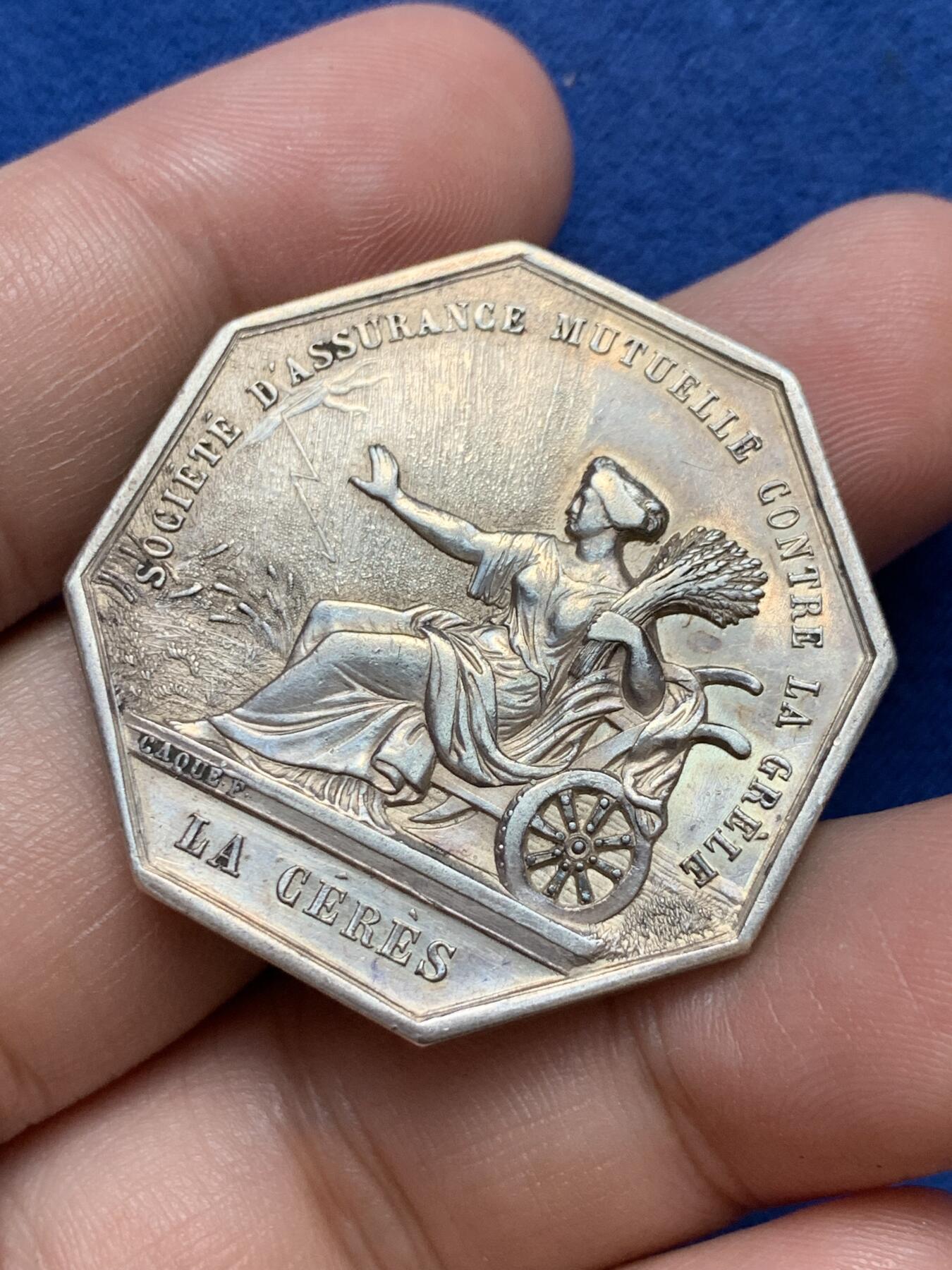 《竞宝斋》第291场- 周日，周一，周二 3场连拍 （全场包邮） 法国冰雹互助保险公司八角银质代币 闪电版 22.4g 36.5mm 手指银标 金黄包浆