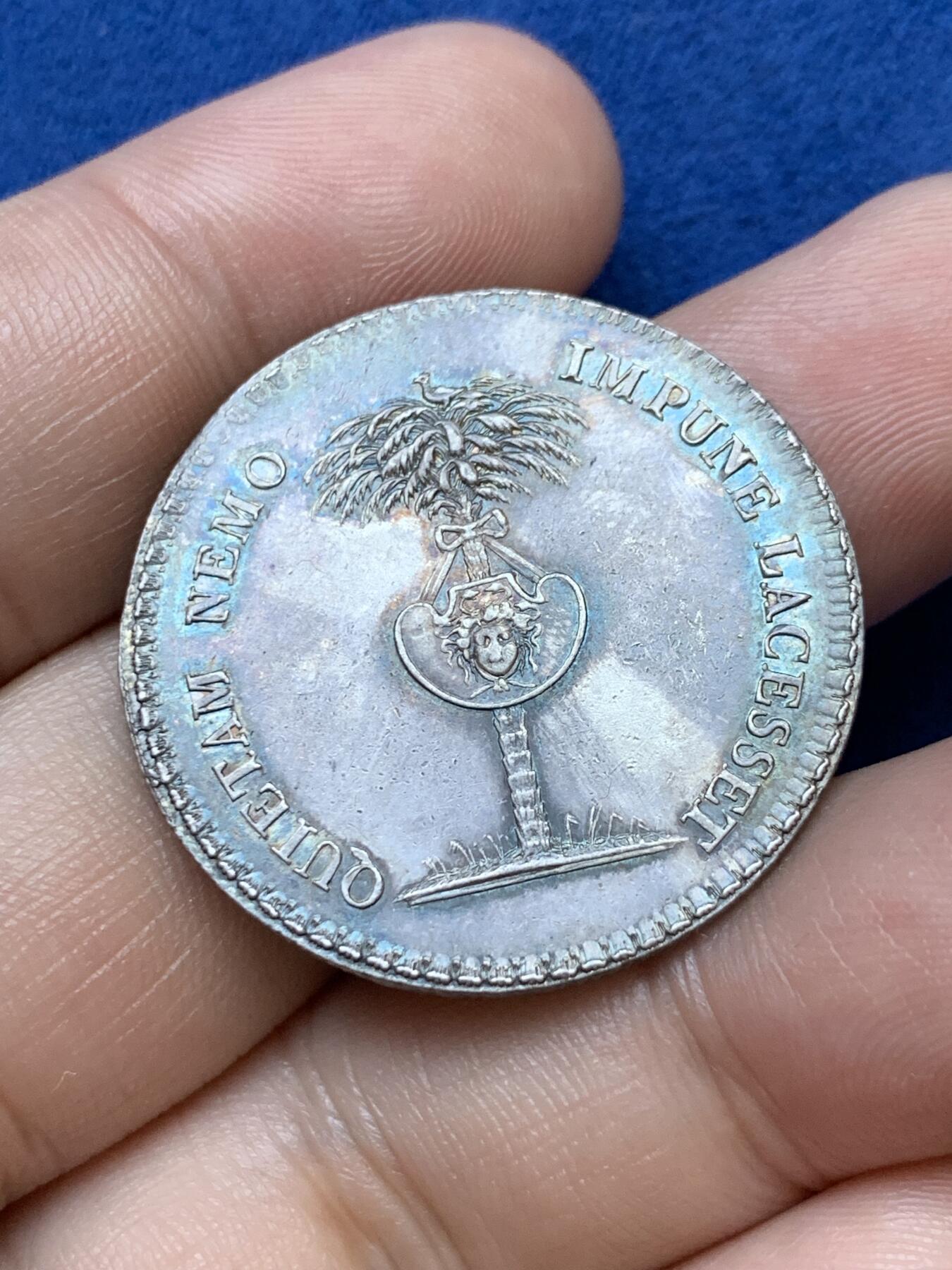 《竞宝斋》第291场- 周日，周一，周二 3场连拍 （全场包邮） 法国里昂律师银质代币，13.70g，32.5mm，早期无边铭