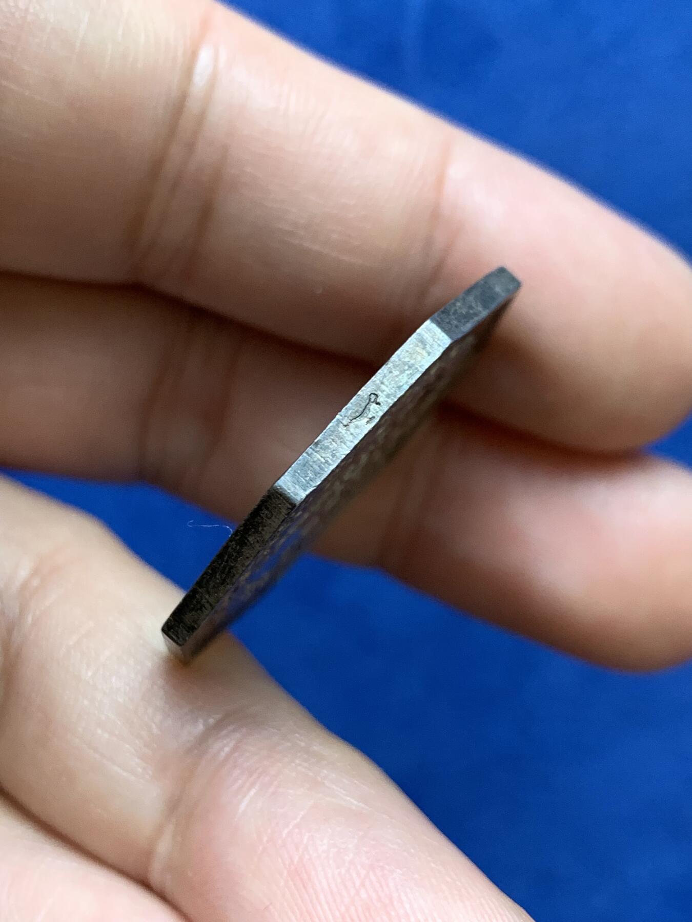 《竞宝斋》第291场- 周日，周一，周二 3场连拍 （全场包邮） 法国八角银章，里昂银行，12.50g， 31.1mm，神灯边铭