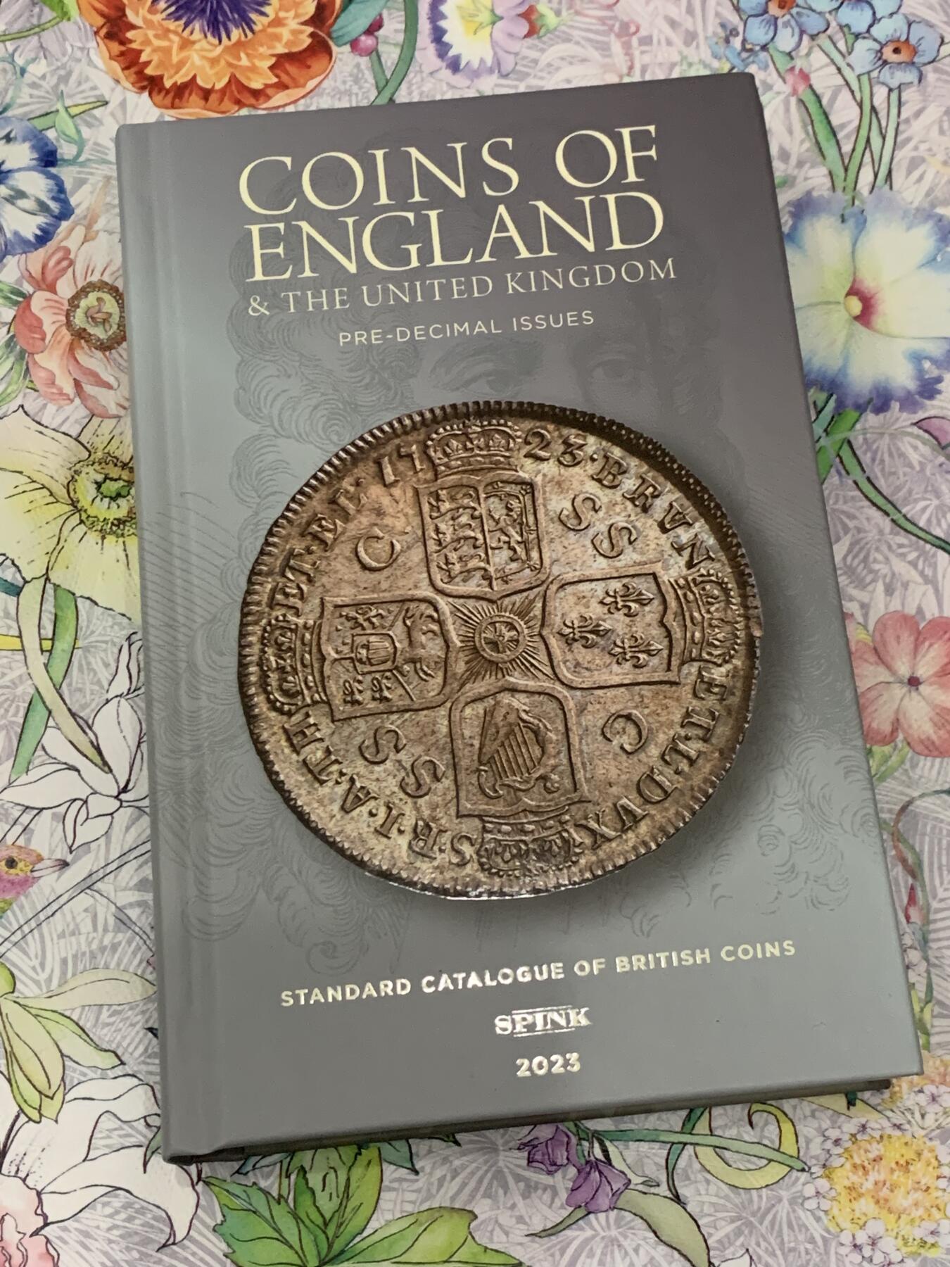 《竞宝斋》第290场- 周日，周一，周二 3场连拍 （全场包邮） 2023版斯宾克英国钱币标准目录，评级公司的目录编号来源之一，收录从公元前150年-1971年间的英国钱币