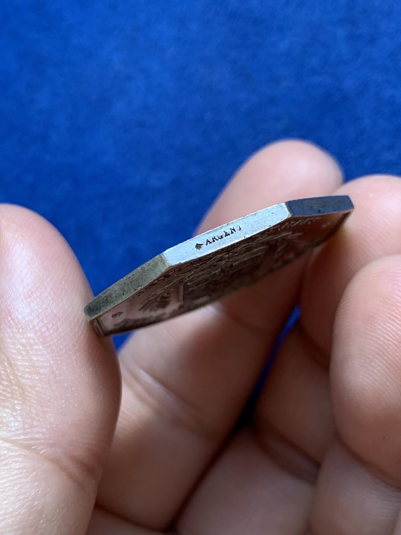 《竞宝斋》第291场- 周日，周一，周二 3场连拍 （全场包邮） 法国八角银章，普罗万储蓄银行，11.73g，31.2mm，蜜蜂边铭