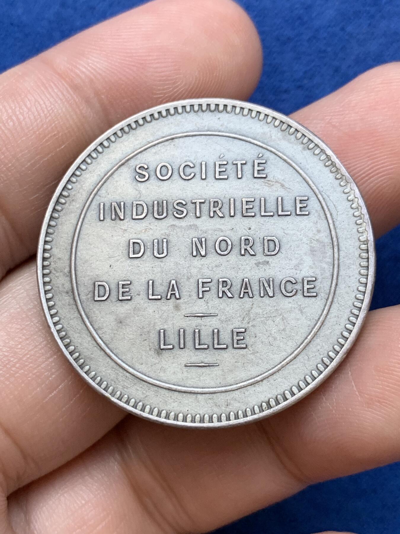 《竞宝斋》第291场- 周日，周一，周二 3场连拍 （全场包邮） 法国工匠镀银铜章 23.93克 36.2mm 铸造精致