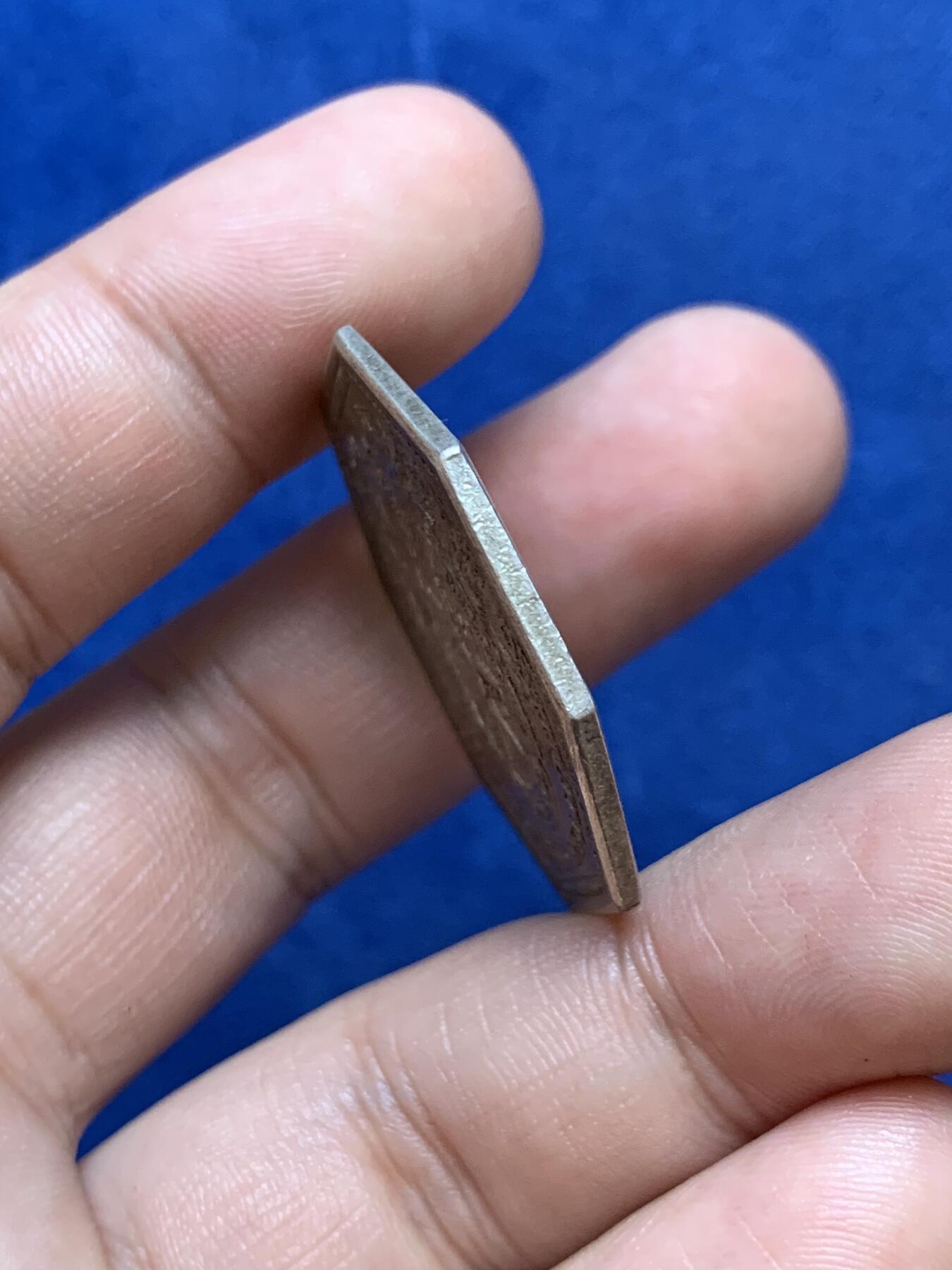 《竞宝斋》第291场- 周日，周一，周二 3场连拍 （全场包邮） 法国八角银质代币，路易十六头像圣灵勋章，14.78g，33.5mm，早期无边铭