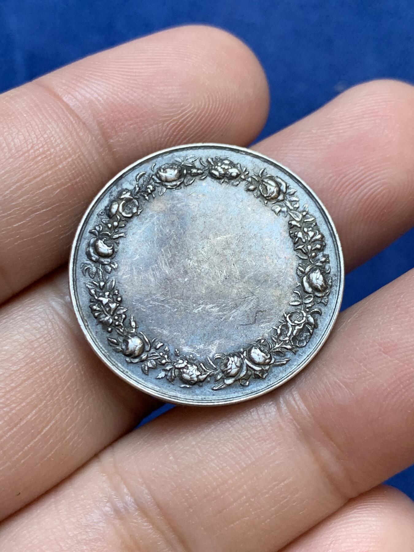 《竞宝斋》第291场- 周日，周一，周二 3场连拍 （全场包邮） 法国基督教婚礼圆型银代币 丰饶角边铭 27mm 9.9g