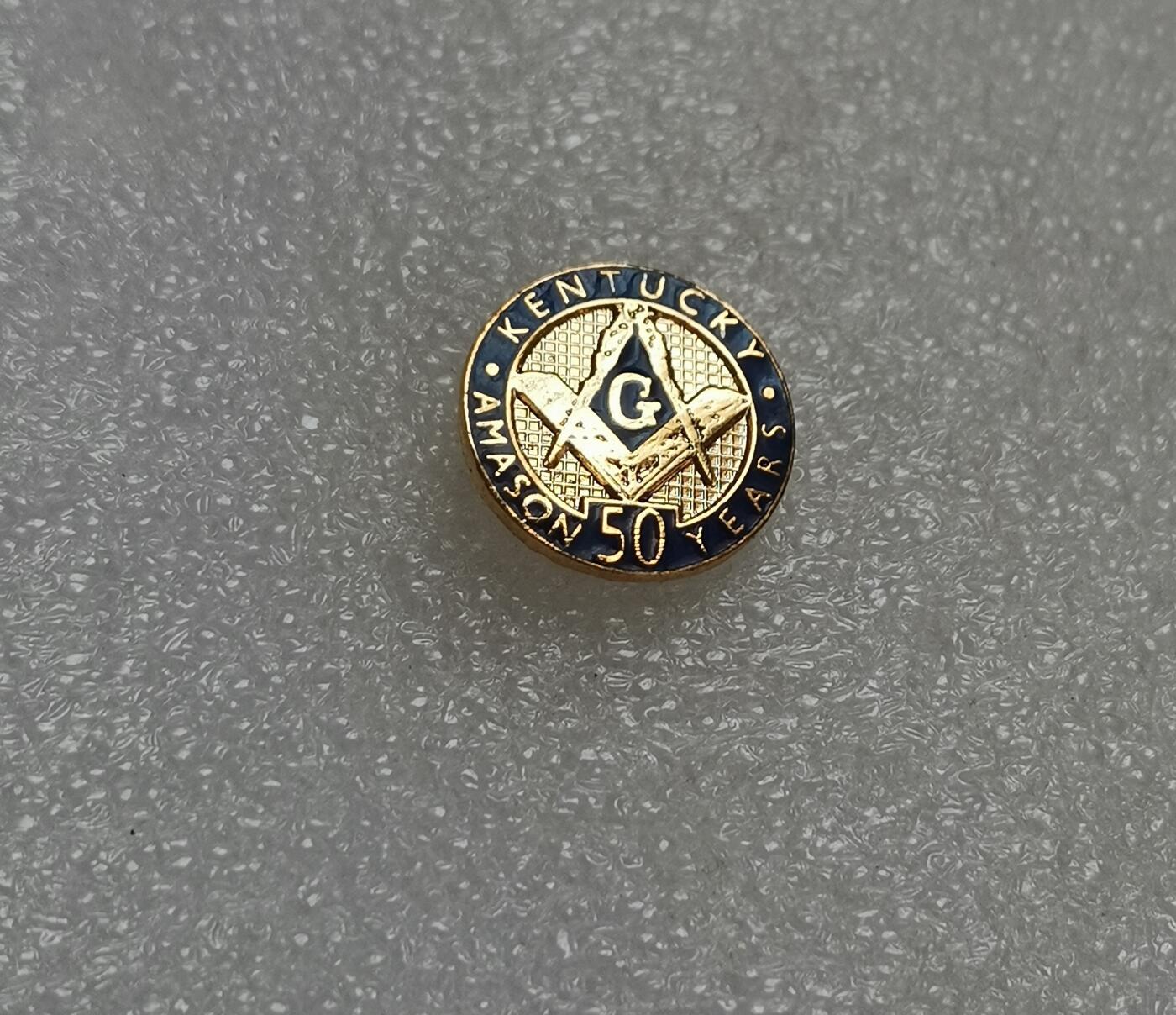 瓶子🏺第151期拍卖会  共济会分会50周年胸针