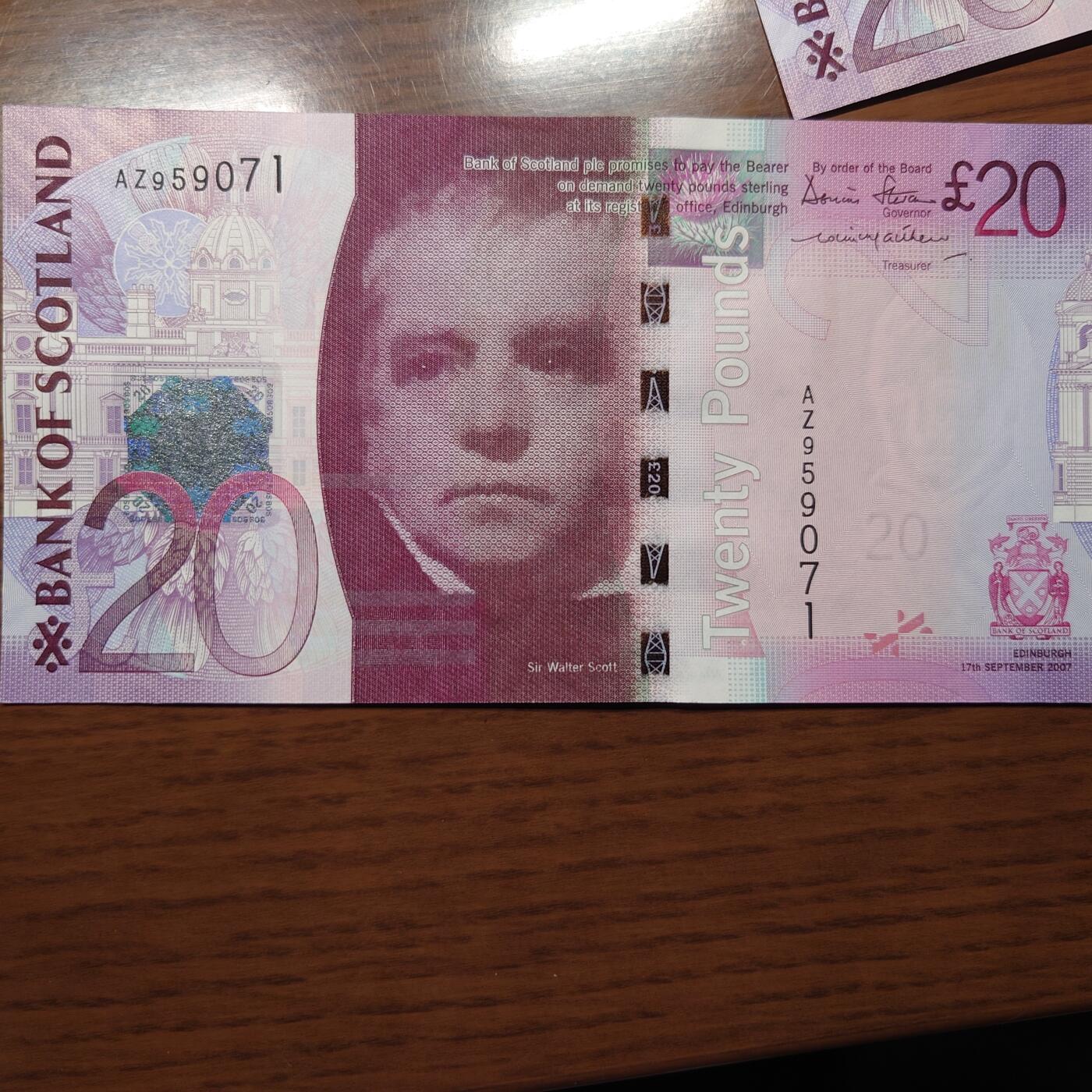 【世界钱币】精选微拍第121期暨2024年第32期  部分新品卖剩 2007年苏格兰20镑 全新绝品尾号071