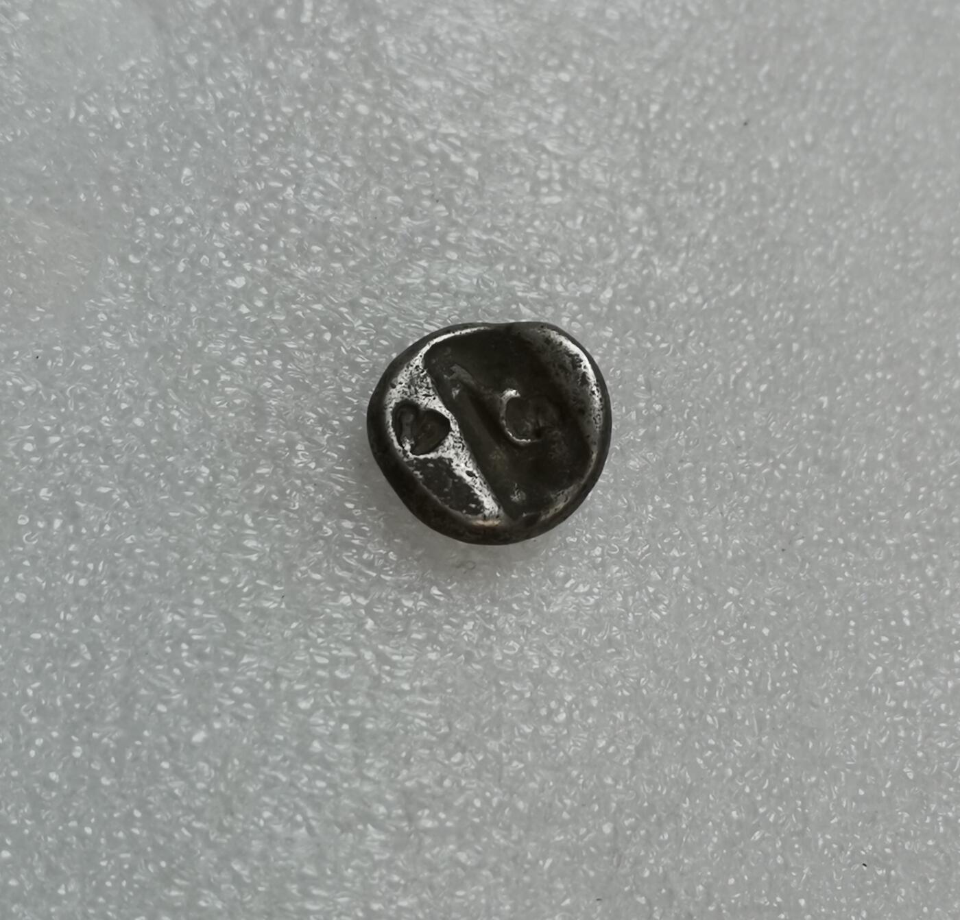 瓶子🏺第151期拍卖会  古波斯阿契美尼德国王跪姿持弓银币  正反面多戳记