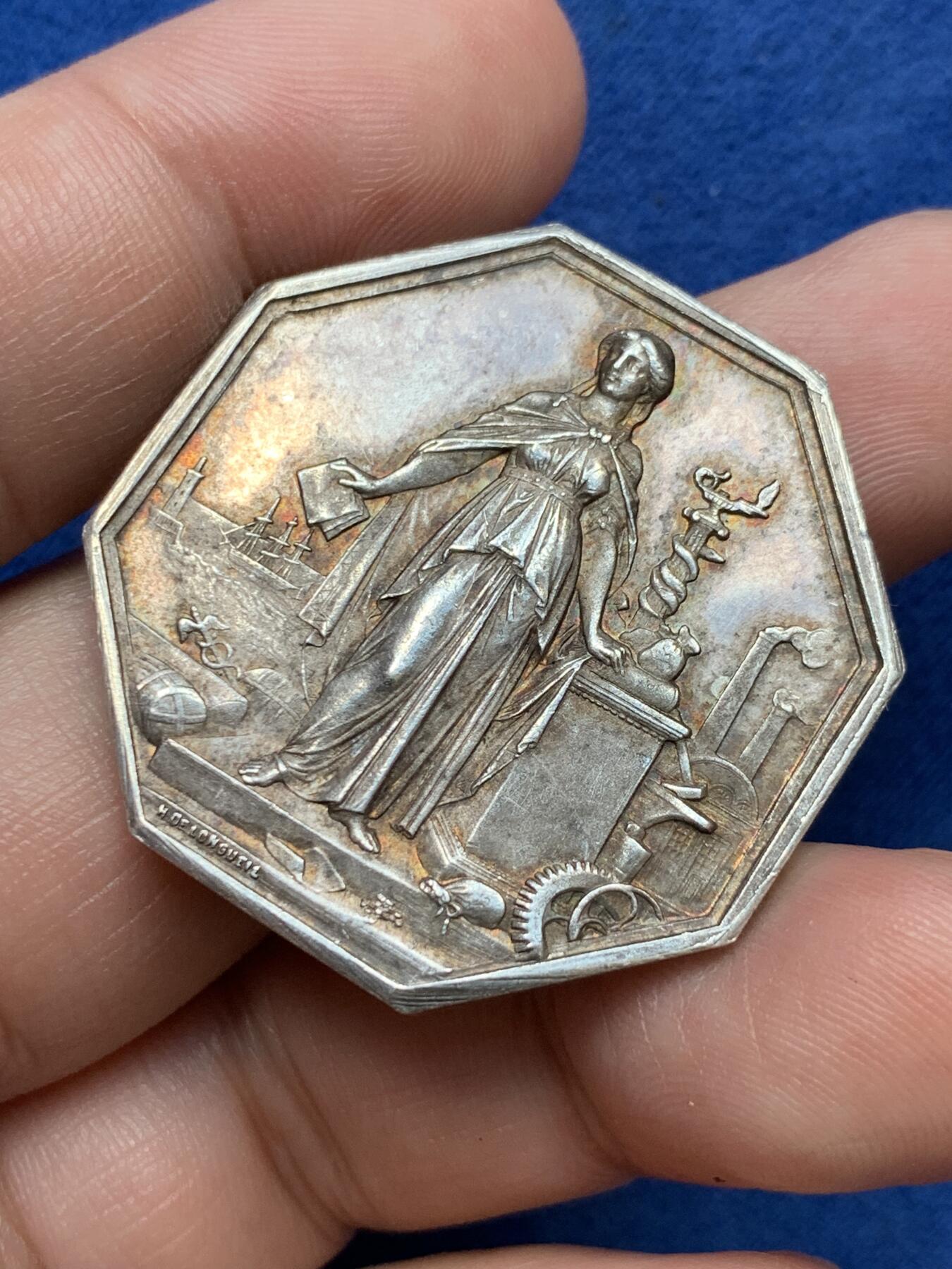 《竞宝斋》第291场- 周日，周一，周二 3场连拍 （全场包邮） 1859年法国商业信贷公司八角银代币 丰饶角边铭 37mm 19.7g