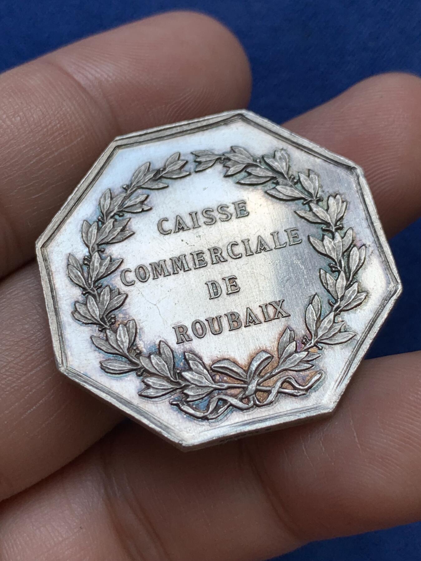 《竞宝斋》第291场- 周日，周一，周二 3场连拍 （全场包邮） 法国八角银章，鲁贝商业银行，20.00g，34.8mm，蜜蜂边铭