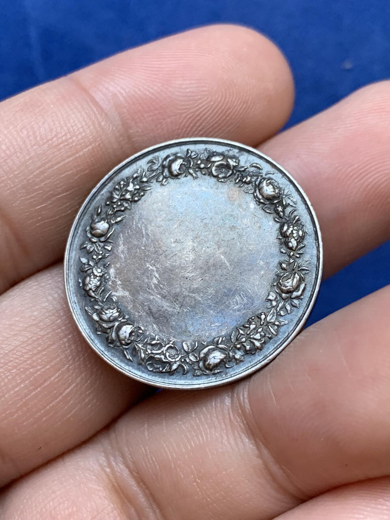 《竞宝斋》第291场- 周日，周一，周二 3场连拍 （全场包邮） 法国基督教婚礼圆型银代币 丰饶角边铭 27mm 9.9g