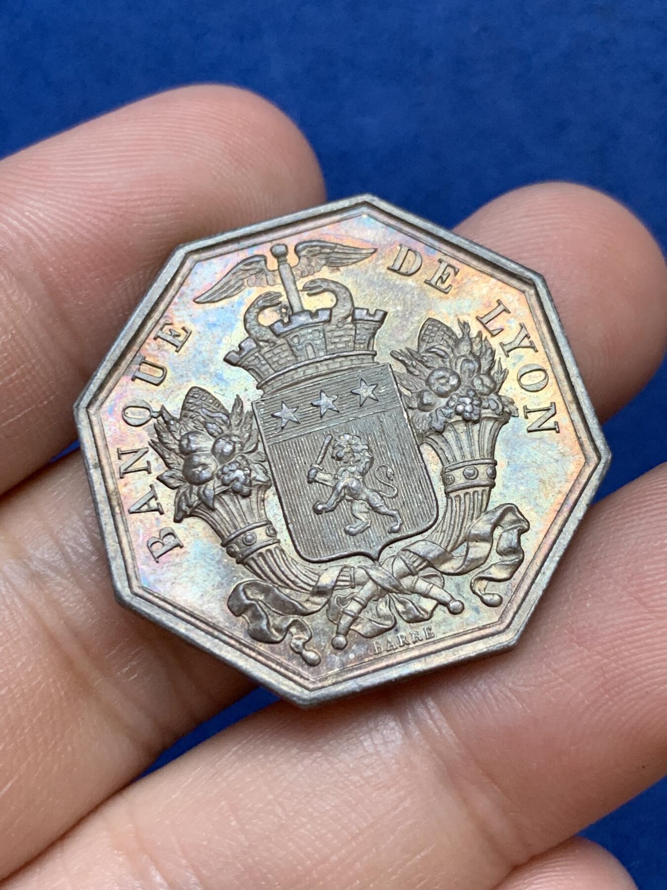 《竞宝斋》第291场- 周日，周一，周二 3场连拍 （全场包邮） 法国八角银章，里昂银行，12.50g， 31.1mm，神灯边铭