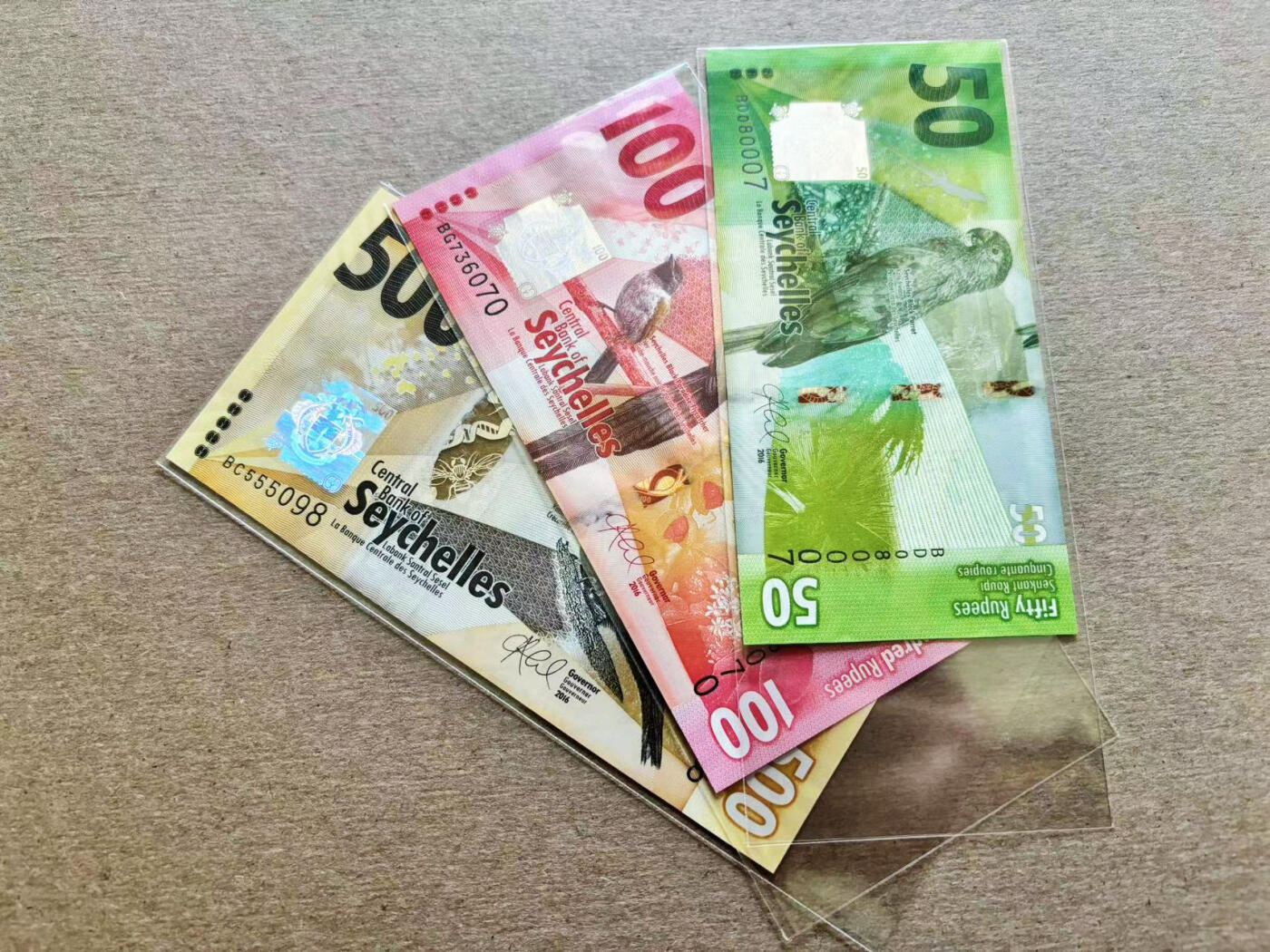 【Blue Auction】✨世界纸币精拍第511期【精】 【一组3张】塞舌尔 50-100-500卢比 全新UNC 