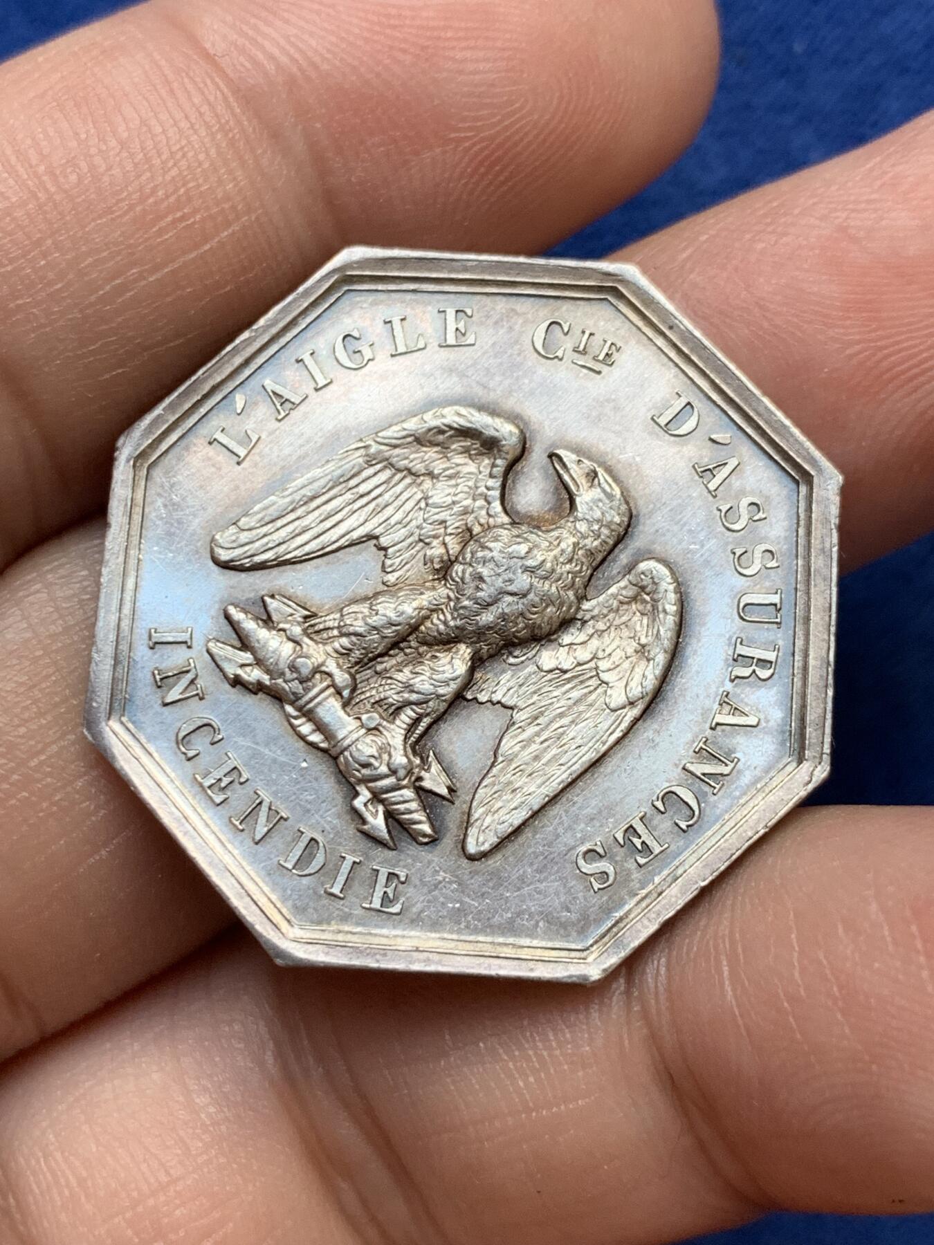 《竞宝斋》第291场- 周日，周一，周二 3场连拍 （全场包邮） 法国八角银章，雄鹰保险公司，11.72g，31mm，丰饶角边铭