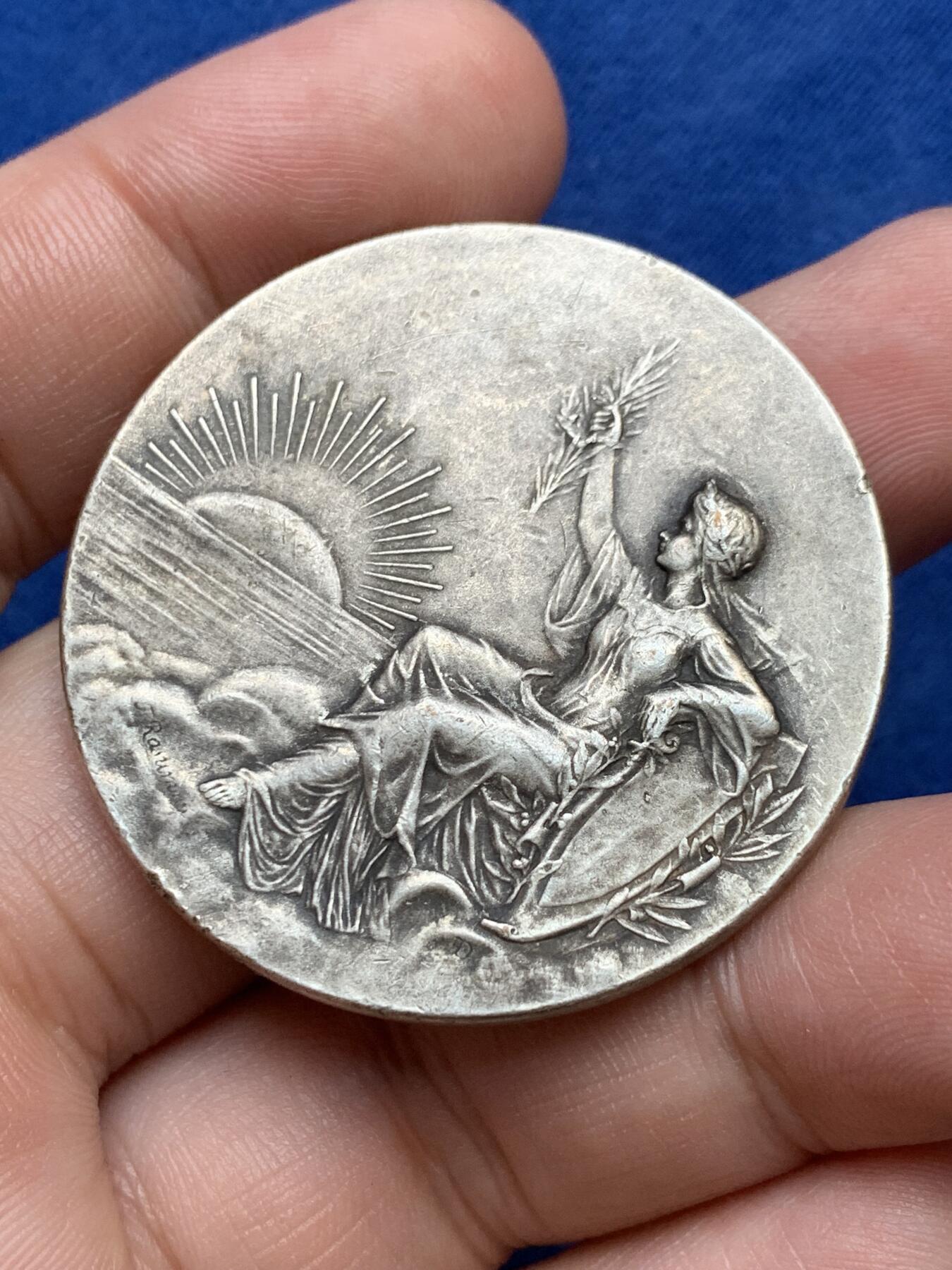 《竞宝斋》第291场- 周日，周一，周二 3场连拍 （全场包邮） 法国利雪工商联合会镀银铜章，33.94g，42.3mm，铜标边铭