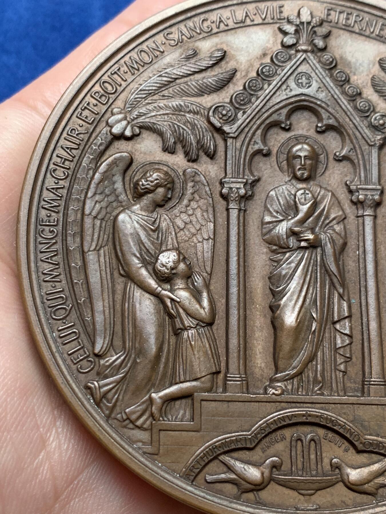 《竞宝斋》第291场- 周日，周一，周二 3场连拍 （全场包邮） 法国1893年初次圣餐、洗礼铜质勋章，152.13g，69.3mm，丰饶角+铜标边铭