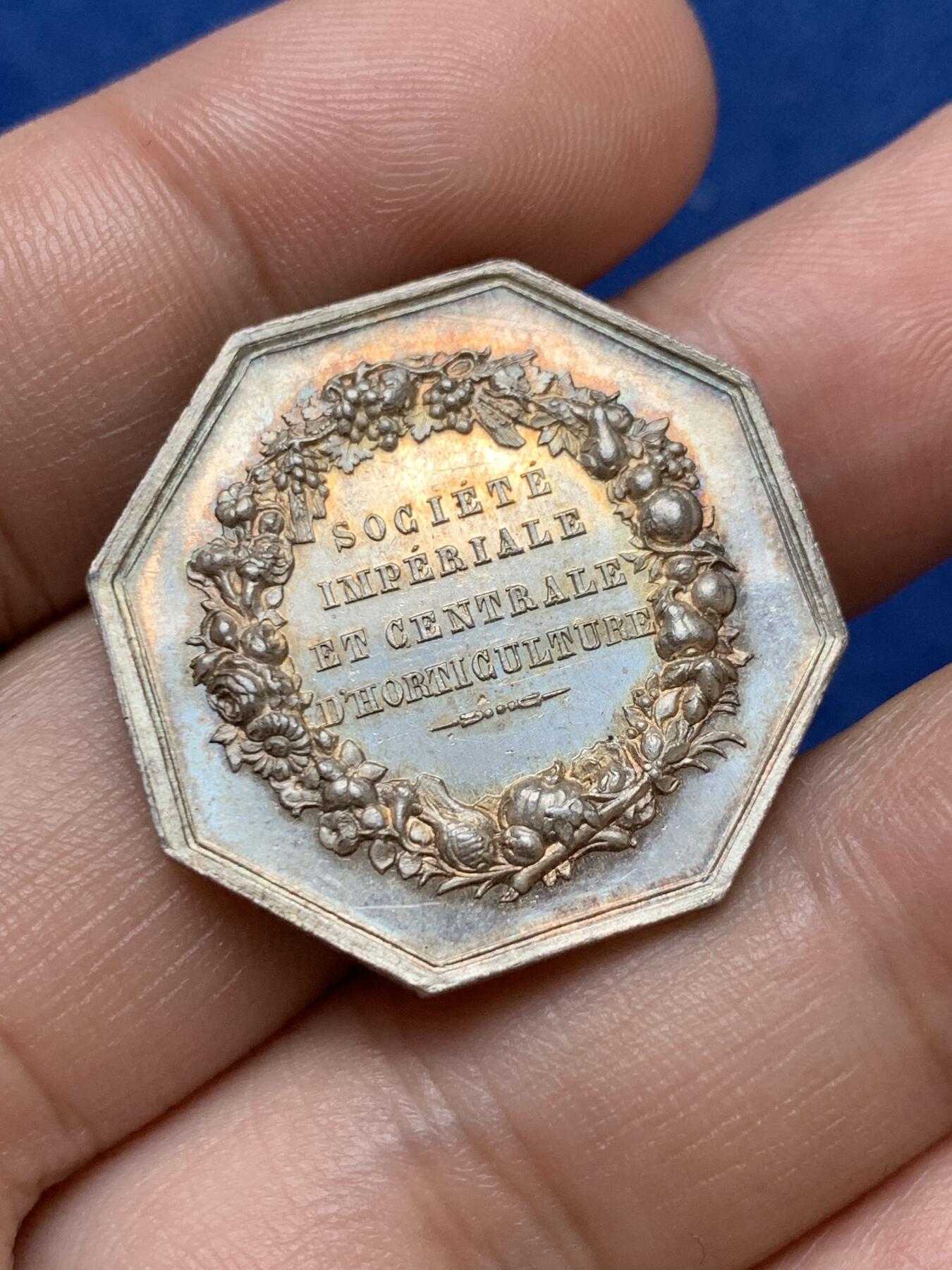 《竞宝斋》第291场- 周日，周一，周二 3场连拍 （全场包邮） 法国拿破仑三世头像帝国和中央园艺学会八角银jeton，28.6mm，10.94克，蜜蜂+ARGENT边铭