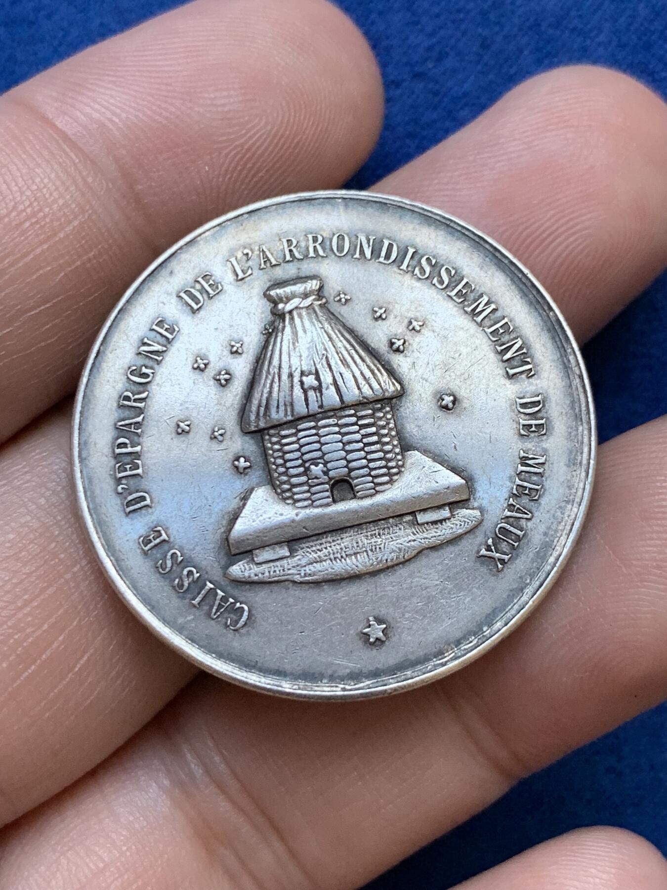 《竞宝斋》第291场- 周日，周一，周二 3场连拍 （全场包邮） 法国莫城储蓄银行银质代币，12.97g，33.1mm，菱形野猪头+ARGENT 950/1000边铭