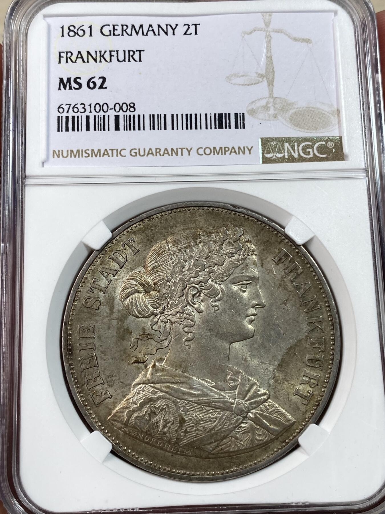 万国钱币拍卖第030期（万国三十期纪念大拍） NGC MS62 1861年德国法兰克福少女流通2泰勒 原味环欧洲金彩 隐藏在包浆下的原光呼之欲出