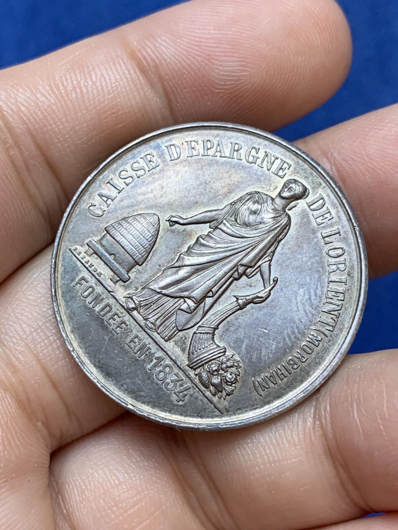 《竞宝斋》第291场- 周日，周一，周二 3场连拍 （全场包邮） 法国银质jeton，洛里昂储蓄银行，14.86g，33.7mm，丰饶角边铭