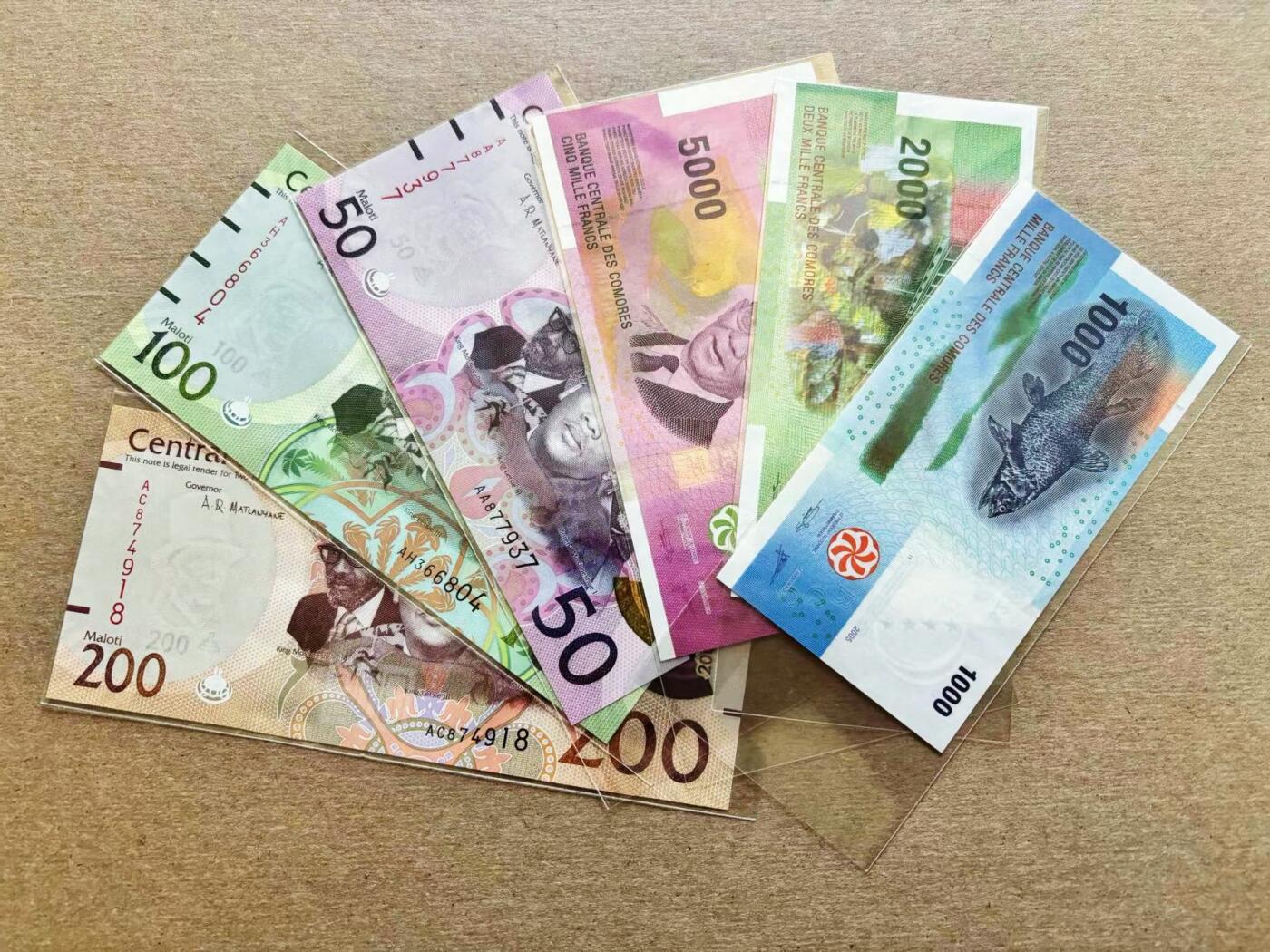 【Blue Auction】✨世界纸币精拍第511期【精】 【一组6张】科摩罗1000-5000法郎&莱索托50-200马洛提 全新UNC