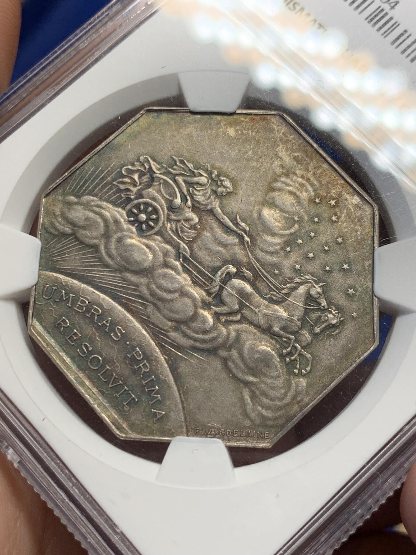 《竞宝斋》第291场- 周日，周一，周二 3场连拍 （全场包邮） NGC MS61 法国一审会议八角银质jeton，天马行空