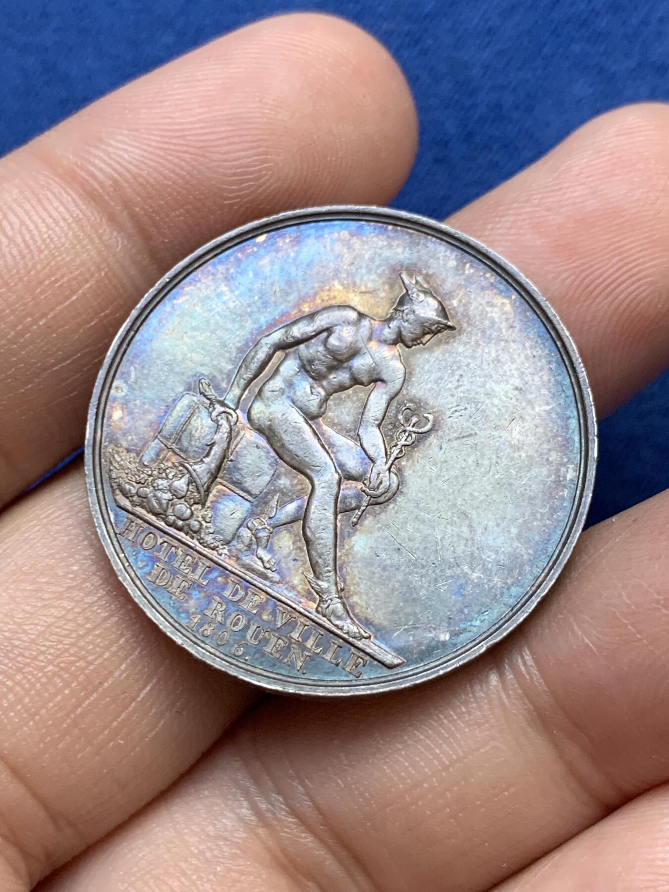 《竞宝斋》第291场- 周日，周一，周二 3场连拍 （全场包邮） 法国拿破仑一世头像鲁昂市政厅银质代币，手拿丰饶角的墨丘利，15.16g，32mm，早期光边原铸