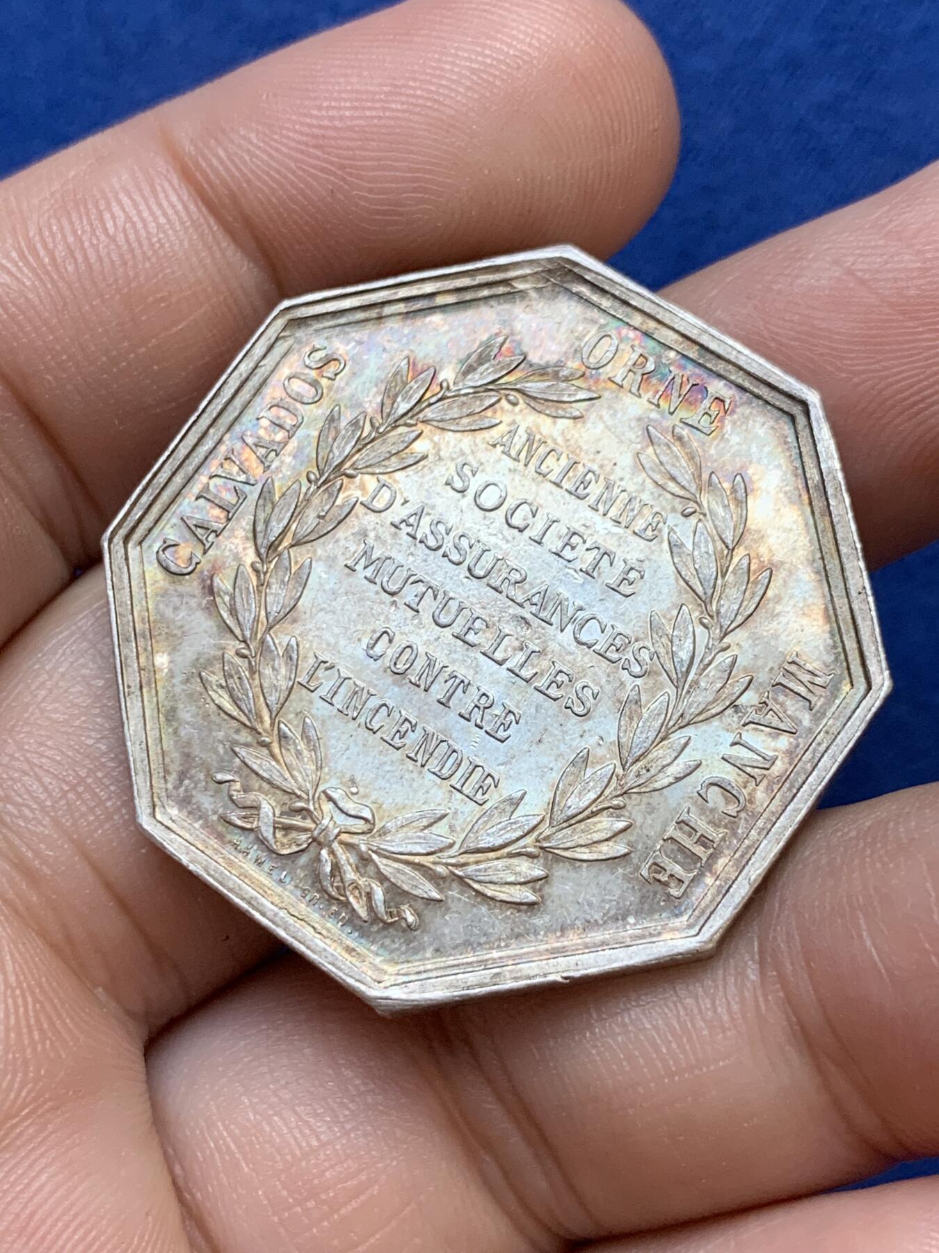 《竞宝斋》第291场- 周日，周一，周二 3场连拍 （全场包邮） 法国火灾互助保险公司八角银jeton（带闪电），36mm，20.38克，丰饶角+ARGENT边铭