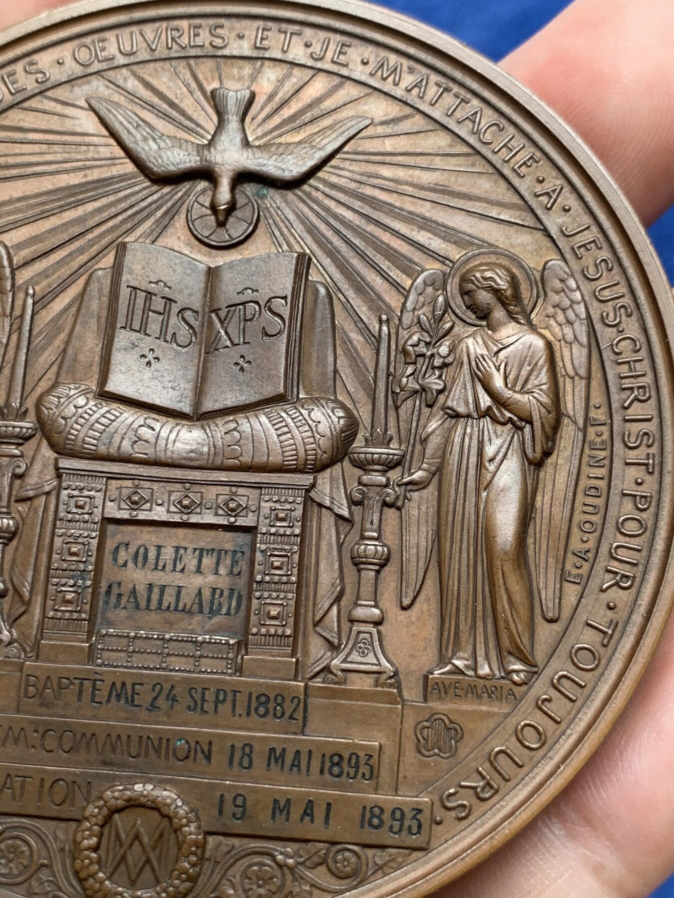 《竞宝斋》第291场- 周日，周一，周二 3场连拍 （全场包邮） 法国1893年初次圣餐、洗礼铜质勋章，152.13g，69.3mm，丰饶角+铜标边铭