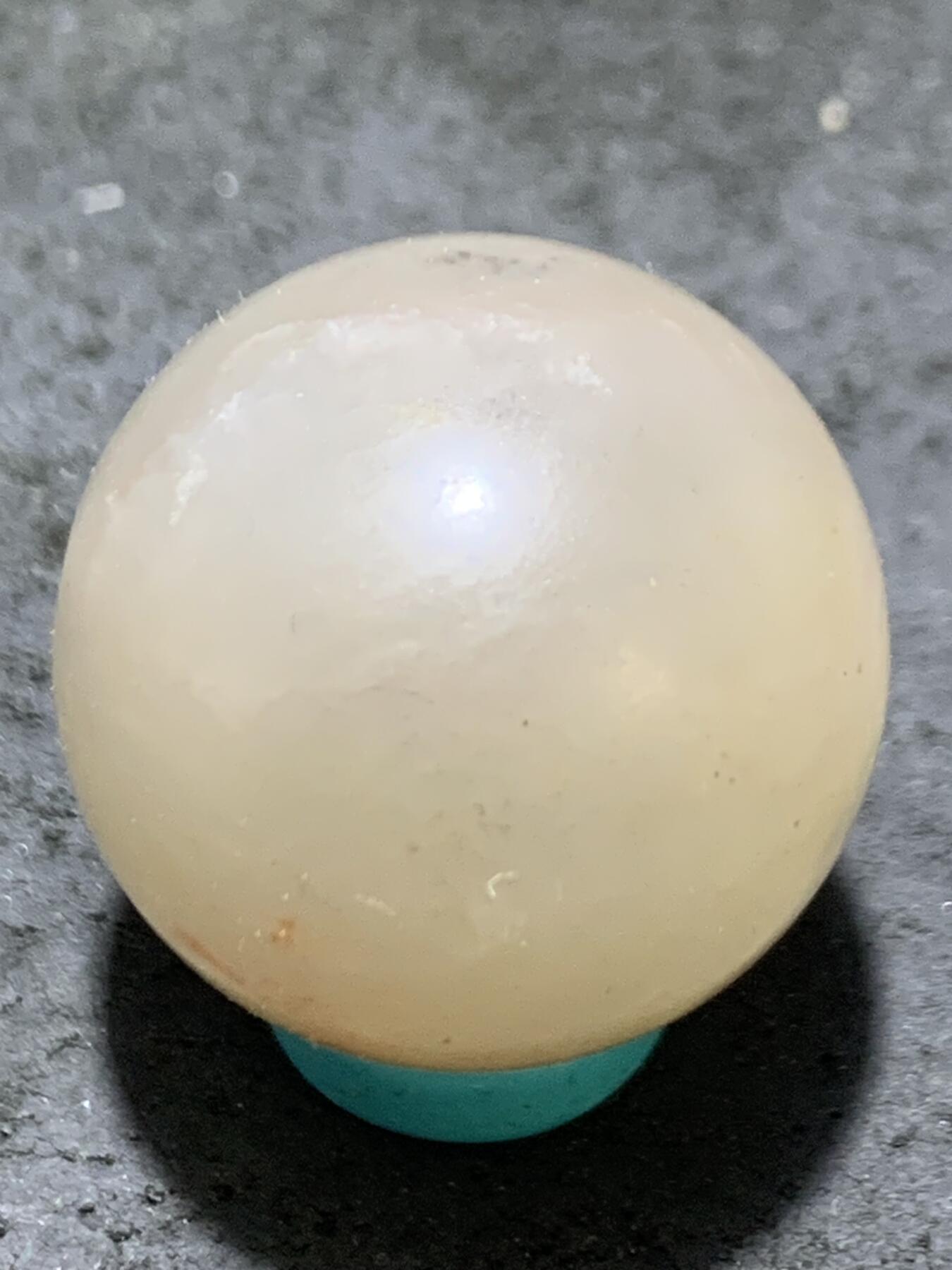 精美亚光高玉化金丝玉圆珠一颗，