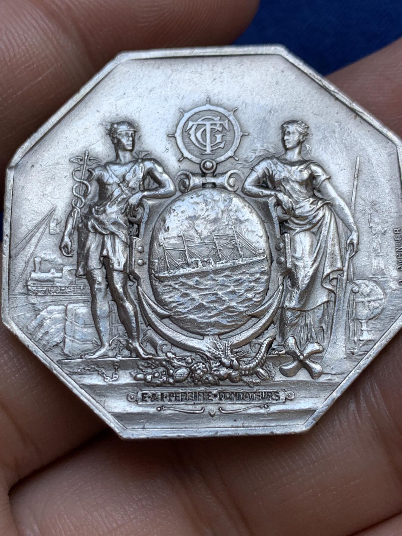 《竞宝斋》第291场- 周日，周一，周二 3场连拍 （全场包邮） 法国大西洋航运公司八角代币 26.66克 38.6mm 丰饶角边铭