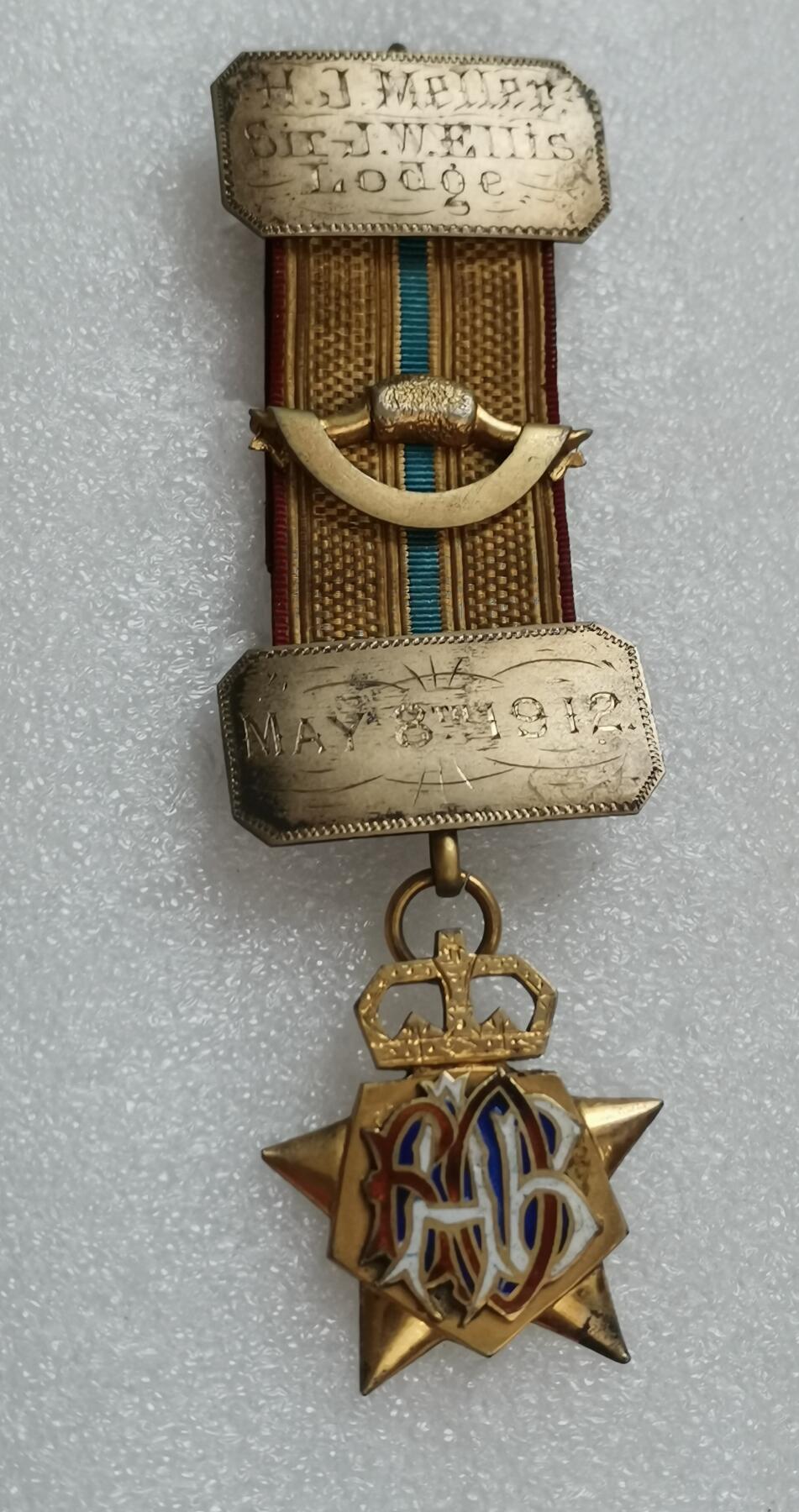 瓶子🏺第151期拍卖会  英国1912年共济会兄弟会银质奖章  25.68克