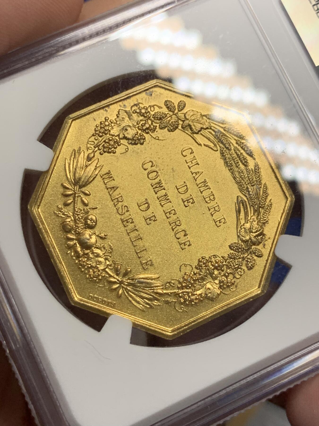 《竞宝斋》第291场- 周日，周一，周二 3场连拍 （全场包邮） NGC MS65 法国马赛商会八角镀金银质jeton