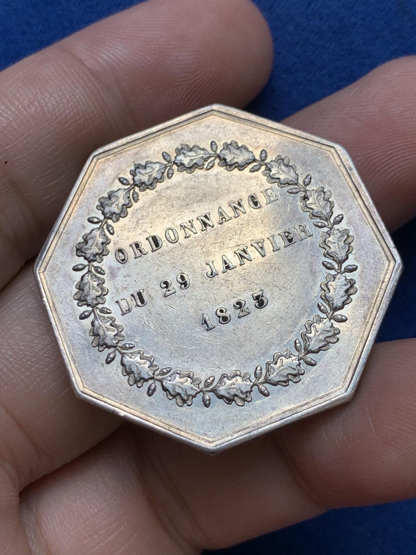 《竞宝斋》第291场- 周日，周一，周二 3场连拍 （全场包邮） 法国冰雹互助保险公司八角银质代币 闪电版 22.4g 36.5mm 手指银标 金黄包浆