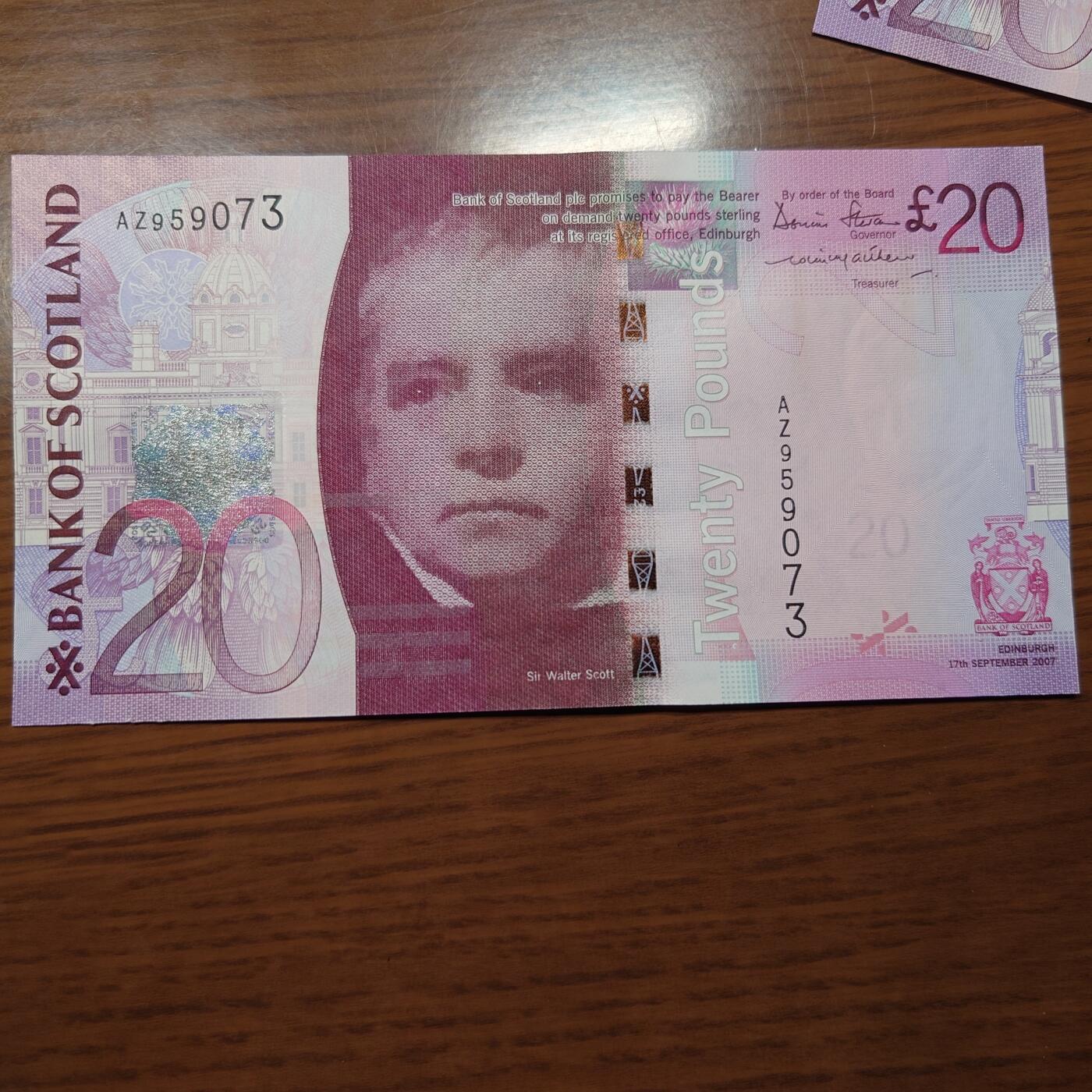 【世界钱币】精选微拍第121期暨2024年第32期  部分新品卖剩 2007年苏格兰20镑 全新绝品尾号073